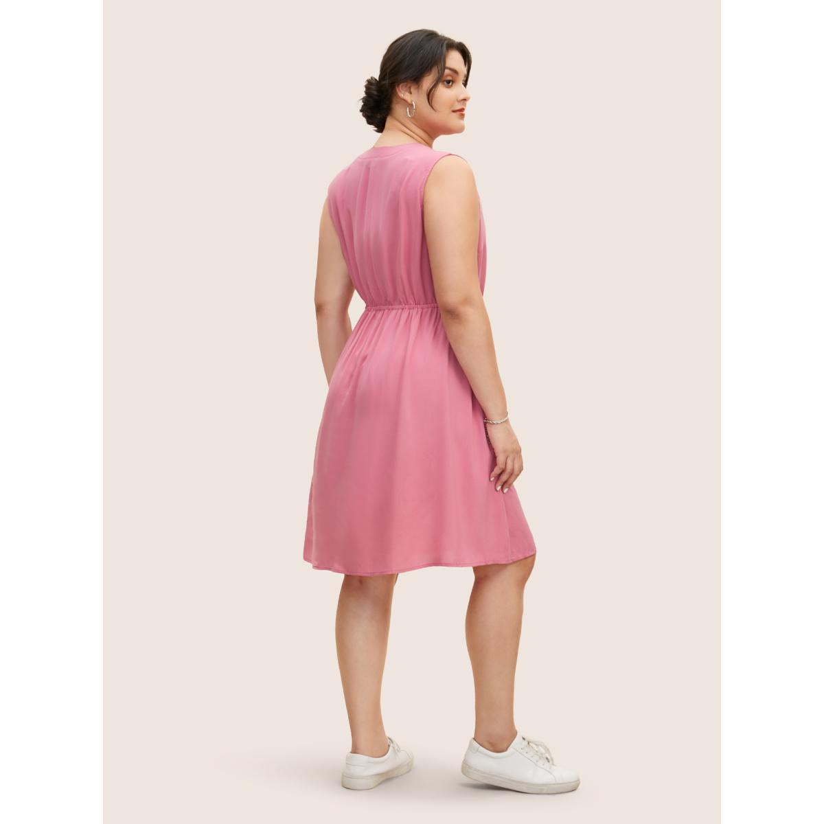 Plus Size Plain Ties Front Button Pocket V Neck Dress Beanpastepowder Women Work From Home Button V-neck Sleeveless Curvy Knee Dress BloomChic 28/5X Product Image