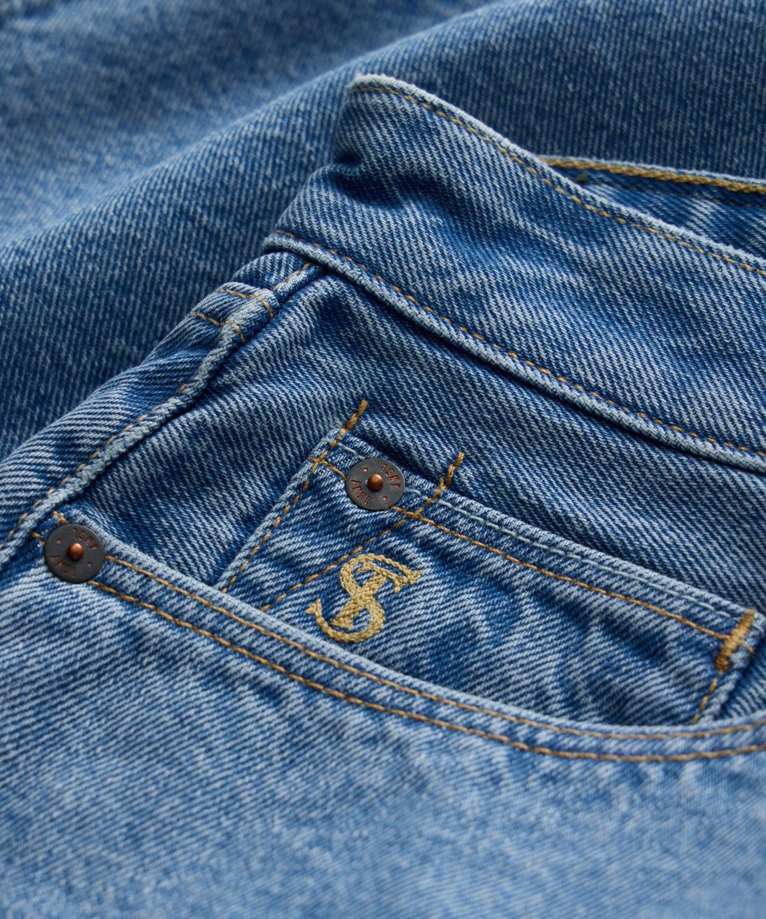 8" Relaxed Denim Short Product Image