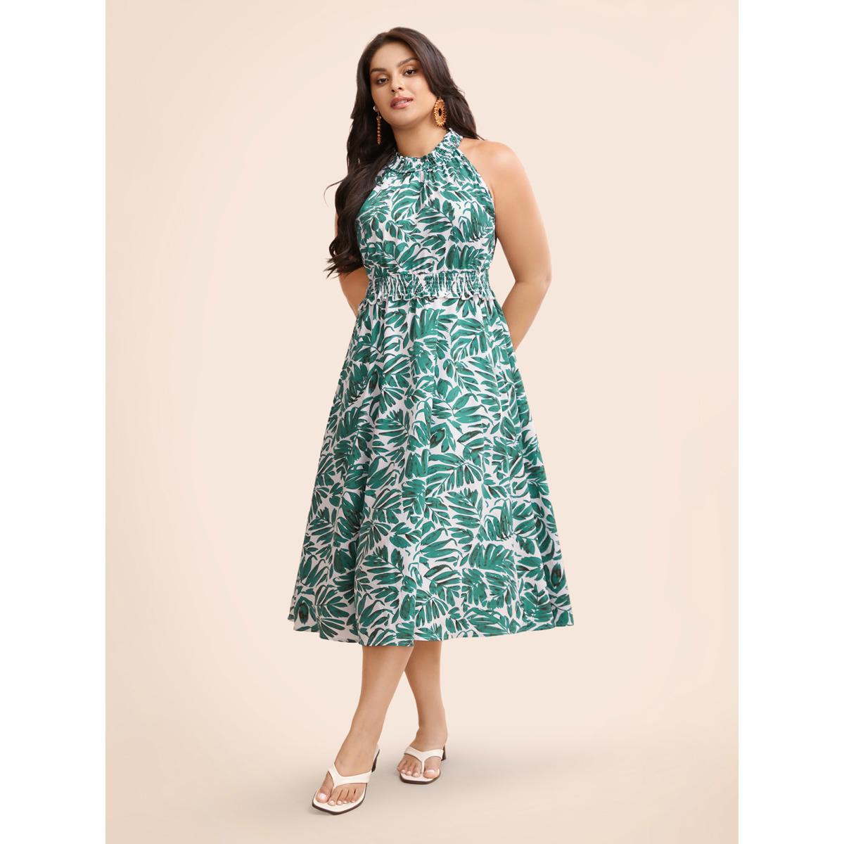 Plus Size Tropical Print Shirred Frill Trim Sleeveless Dress Emerald Women Resort Frill Trim Stand-up collar Sleeveless Curvy BloomChic 30/6X Product Image