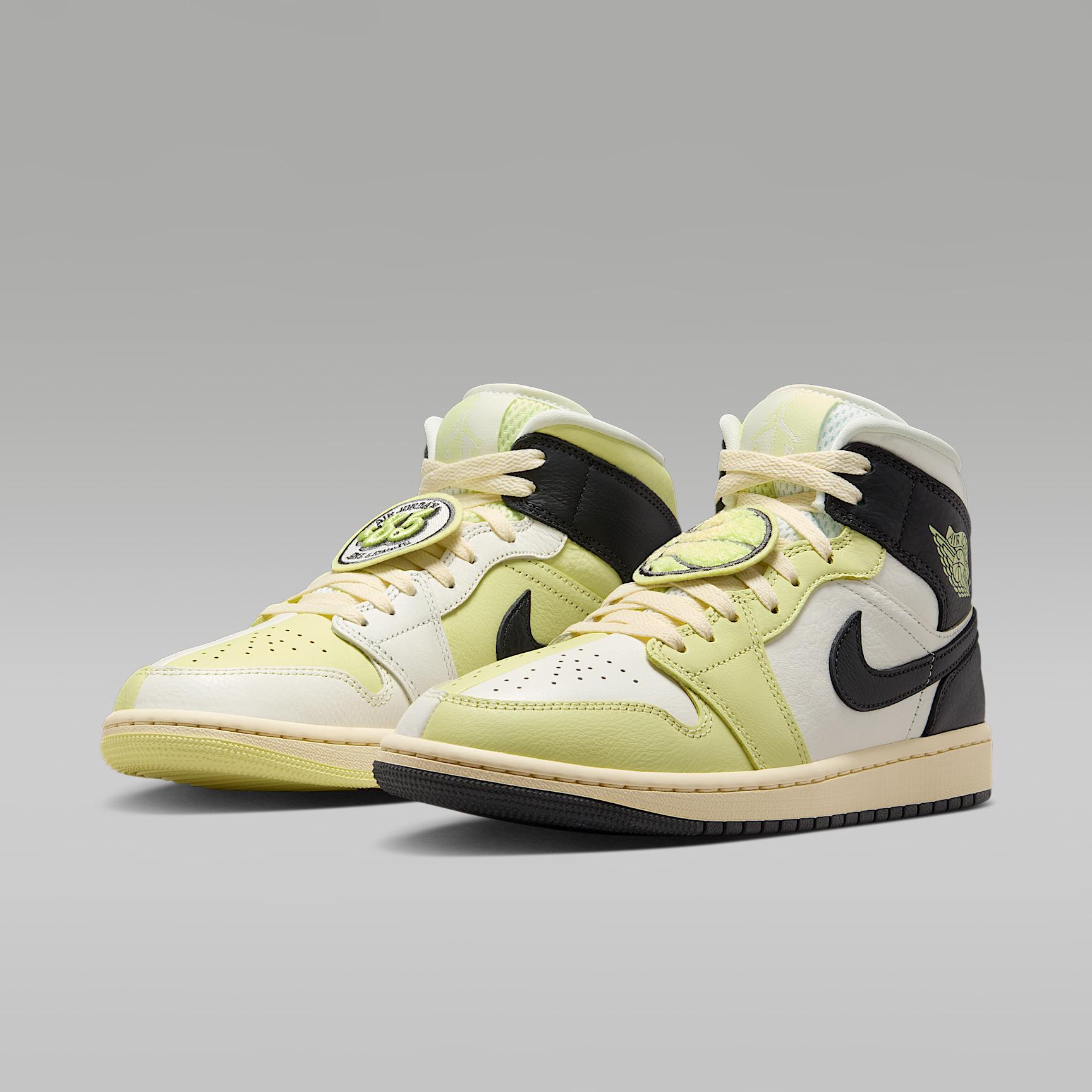 Women's Air Jordan 1 Mid SE Shoes Product Image
