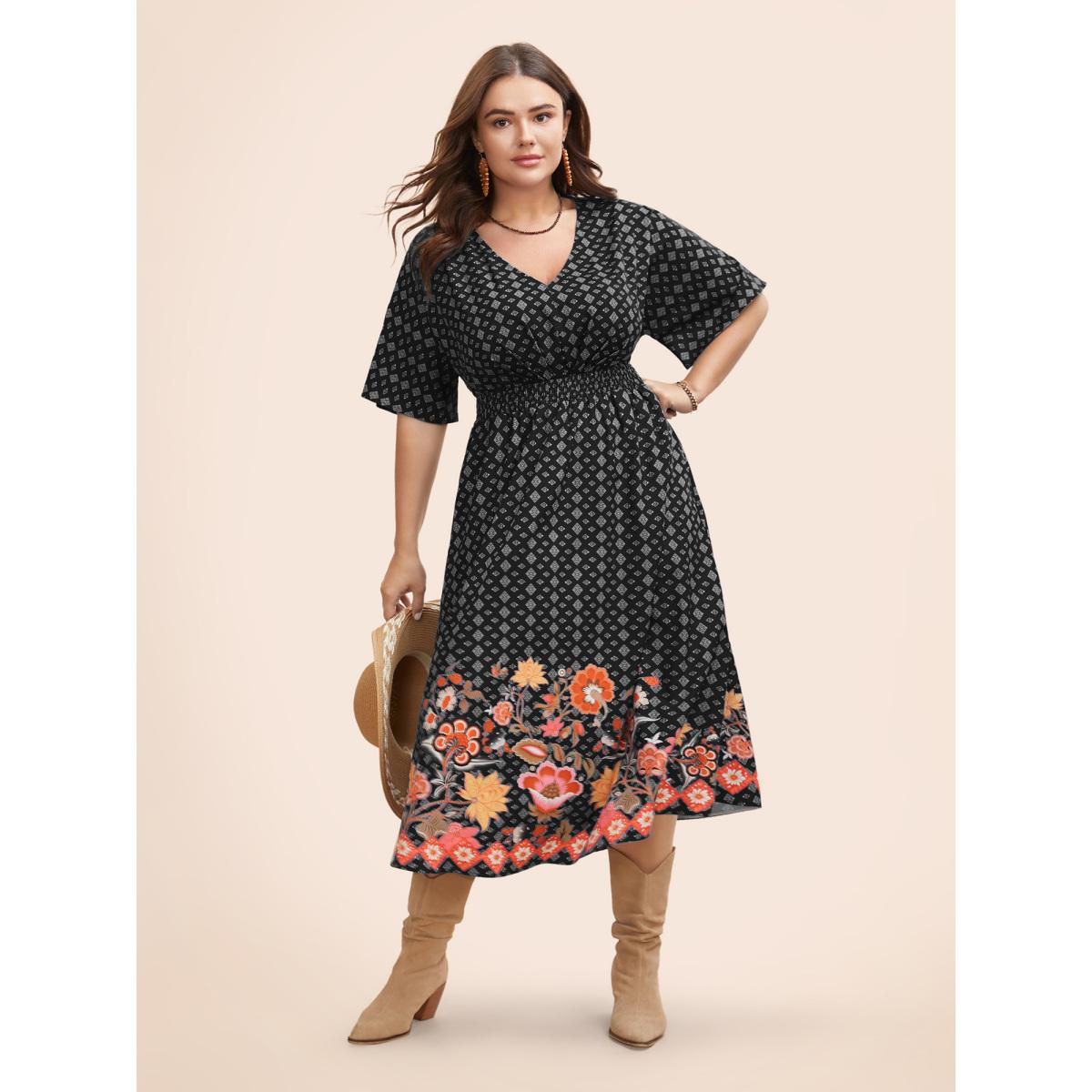 Plus Size Boho Print Shirred Pleated Dolman Sleeve Dress BlackFlower Women Resort Pleated V-neck Half Sleeve Curvy BloomChic 14-16/1X Product Image