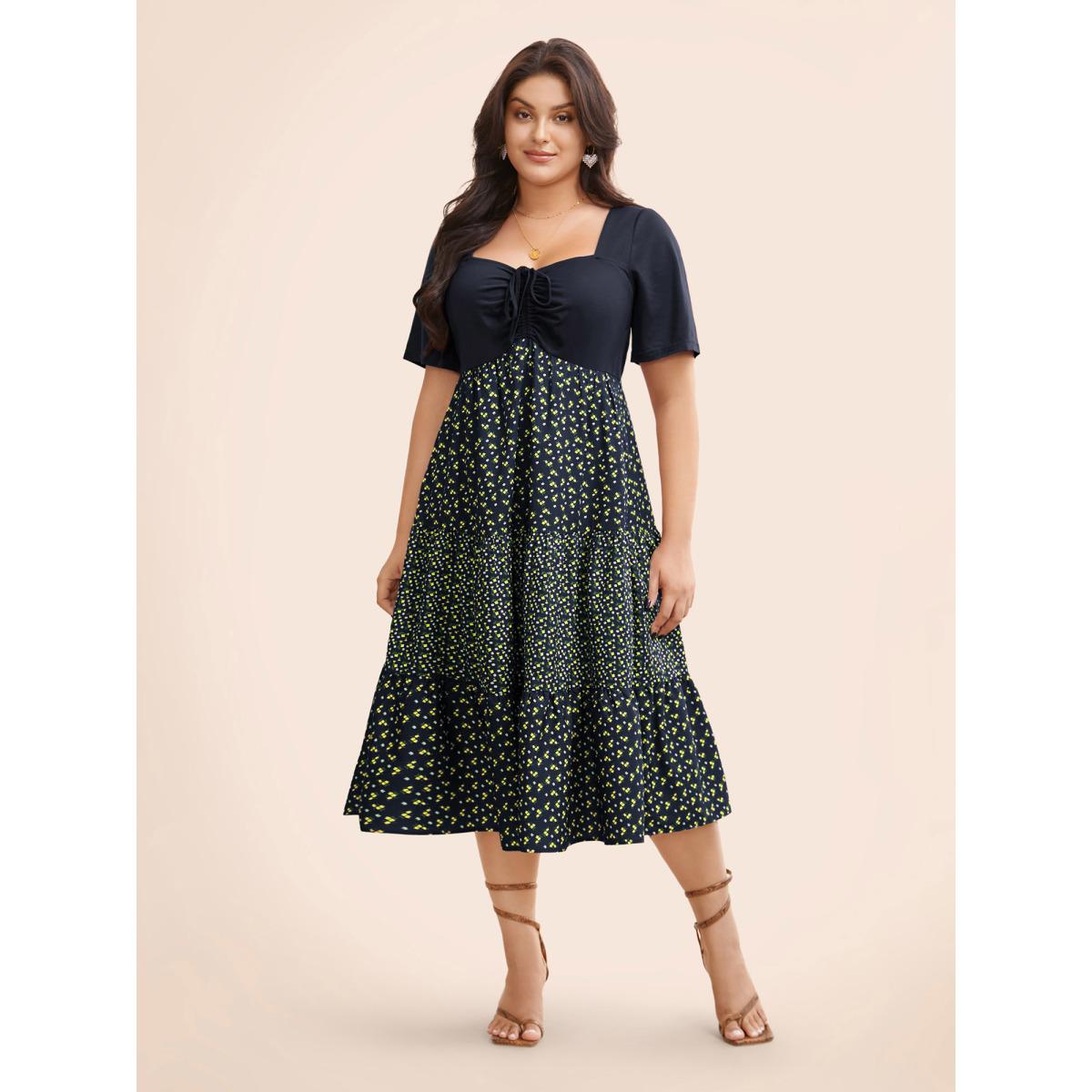 Plus Size Ditsy Floral Patchwork Ruffle Layered Hem Dress Navy Women Elegant Patchwork Heart neckline Short sleeve Curvy BloomChic 30/6X Product Image