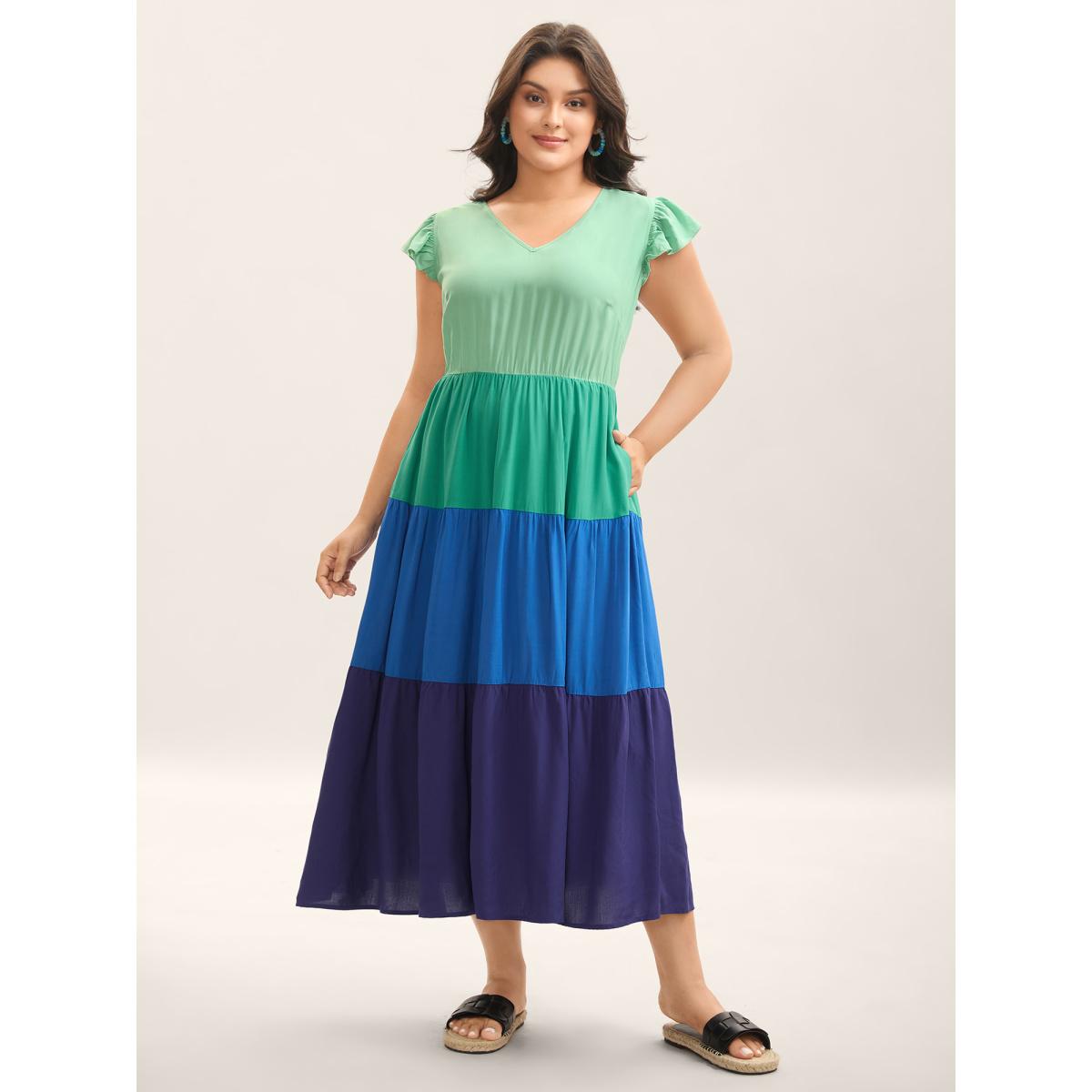 Plus Size Color Block Flutter Sleeve Pockets Midi Dress DarkBlue Women Resort V-neck Sleeveless Curvy BloomChic 18-20/2X Product Image