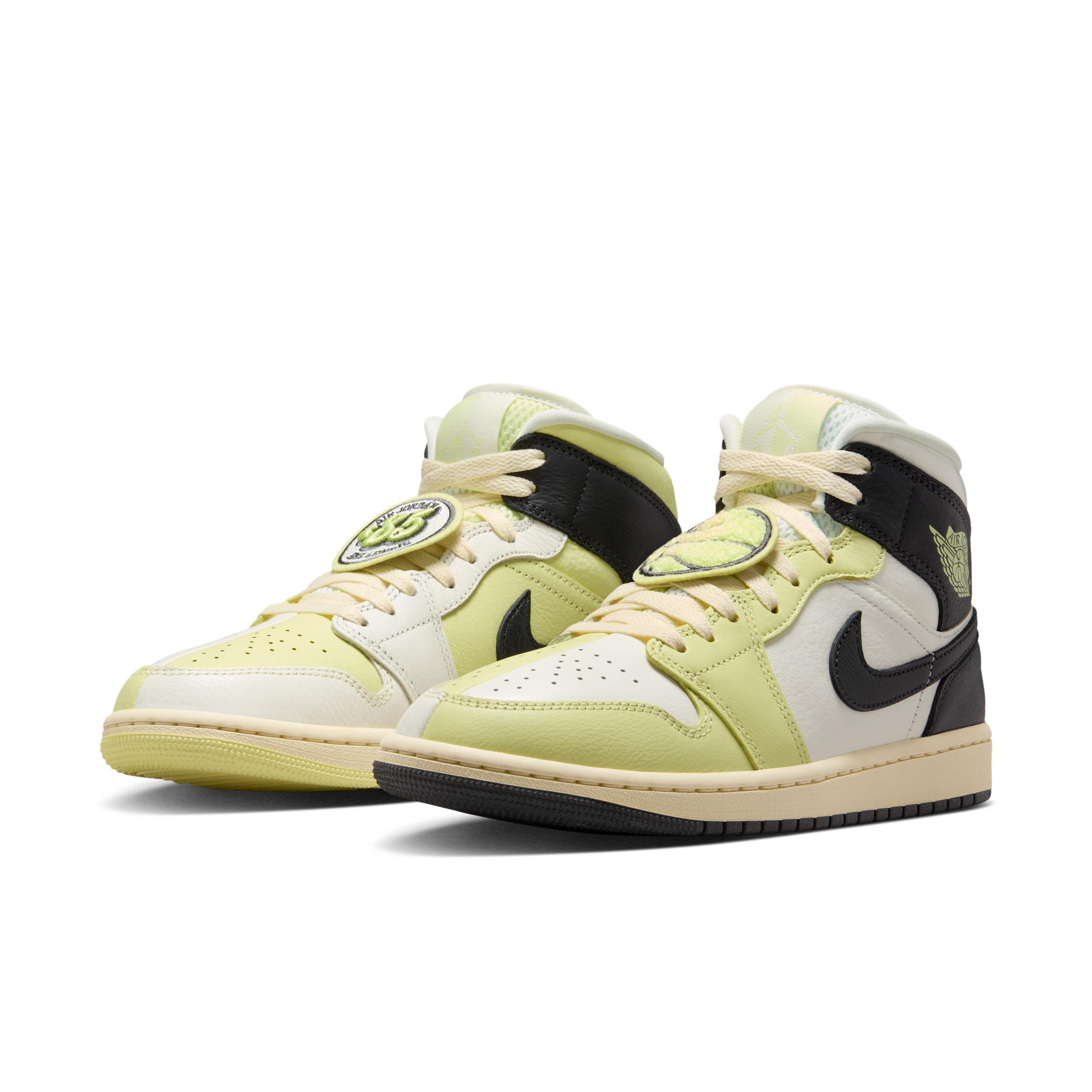 Women's Air Jordan 1 Mid SE Shoes Product Image