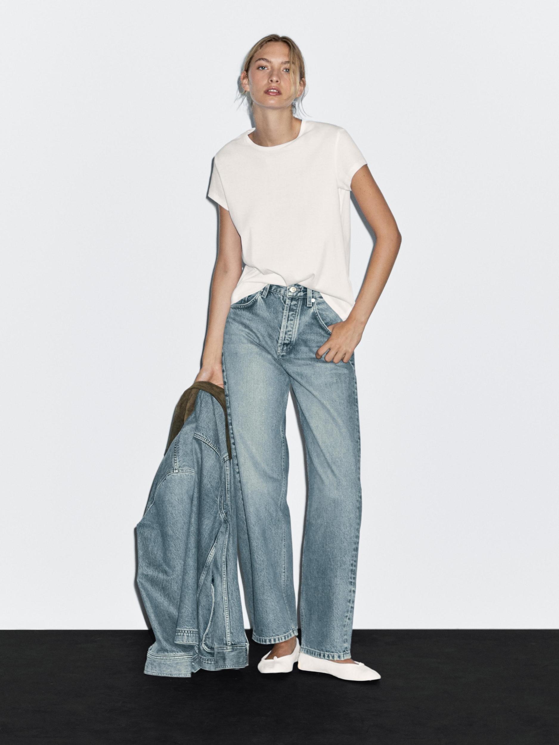 Low-rise straight-leg jeans Product Image