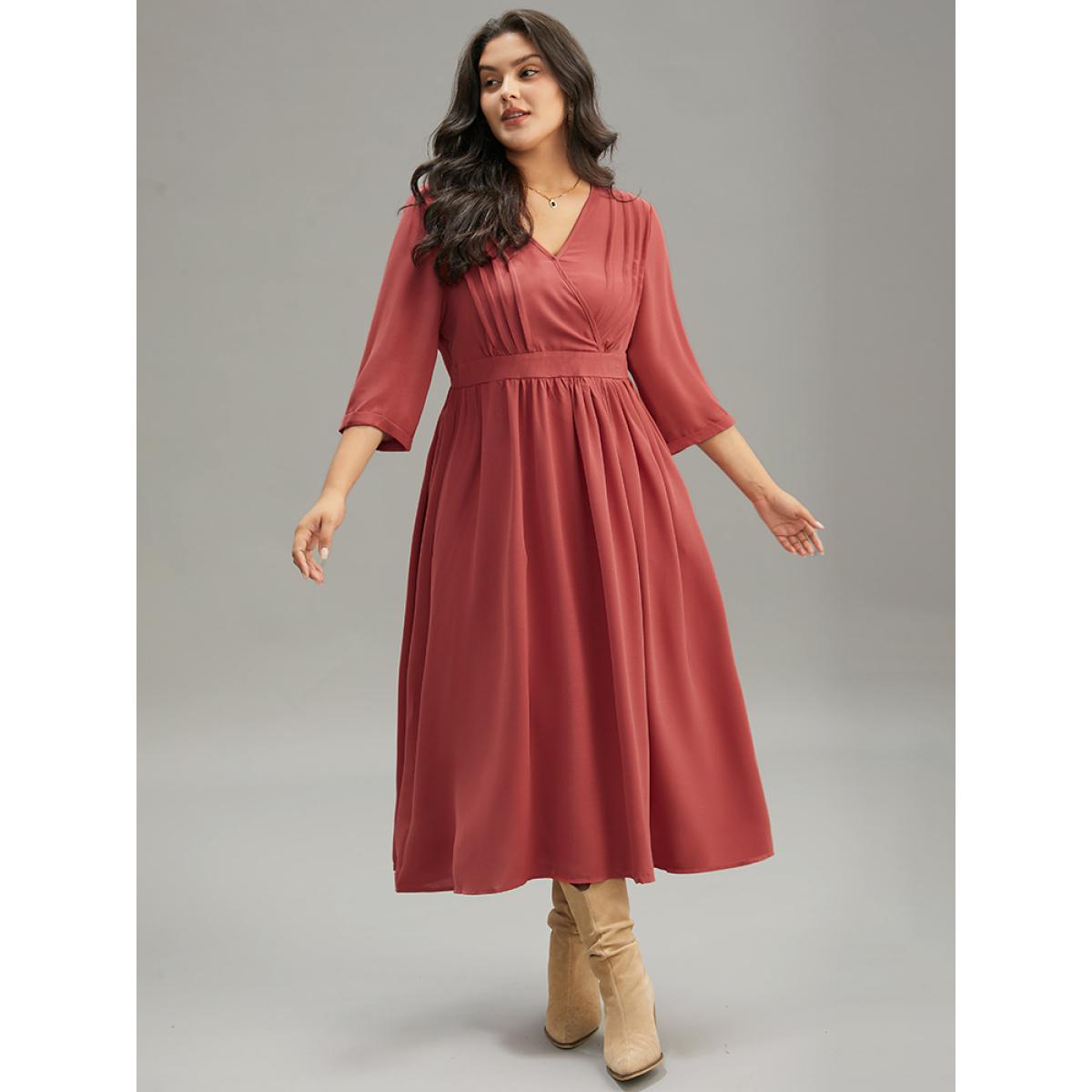 Plus Size Plain Pleated Gathered Wrap Pocket Dress OrangeRed Women Casual Gathered V-neck Elbow-length sleeve Curvy Midi Dress BloomChic 14-16/1X Product Image