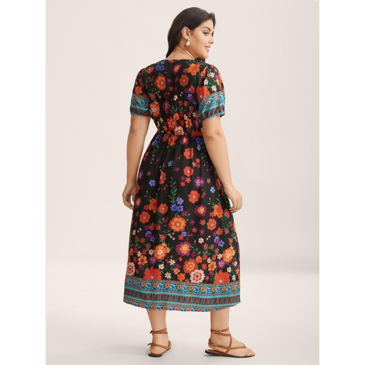 Plus Size Colorful Floral Print V-Neck Midi Dress Black Women V-neck Sleeveless Curvy BloomChic 28/5X Product Image