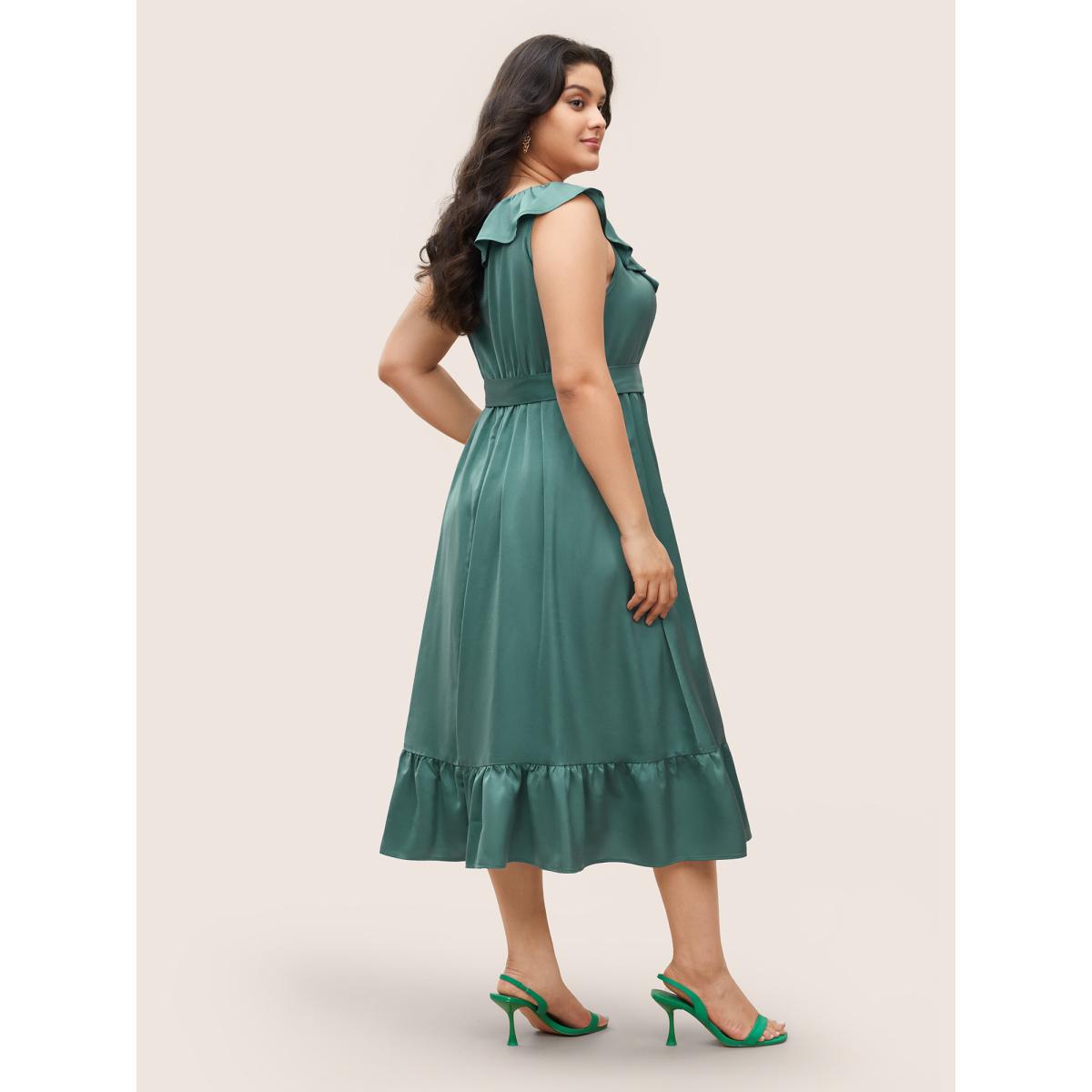 Plus Size Square Neck Plain Ruffles Gathered Belted Dress Emerald Women Elegant Gathered Square Neck Sleeveless Curvy Midi Dress BloomChic 18-20/2X Product Image