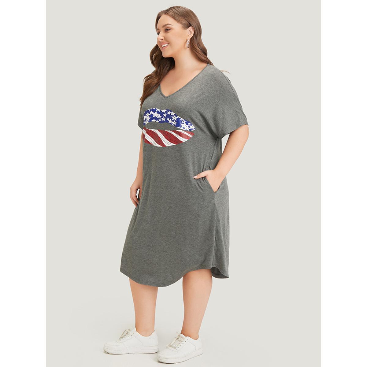 Plus Size Lip & Star Print Pocket Arc Hem Heather Tee Dress Gray Women Casual Printed Curvy Midi Dress BloomChic 14-16/1X Product Image