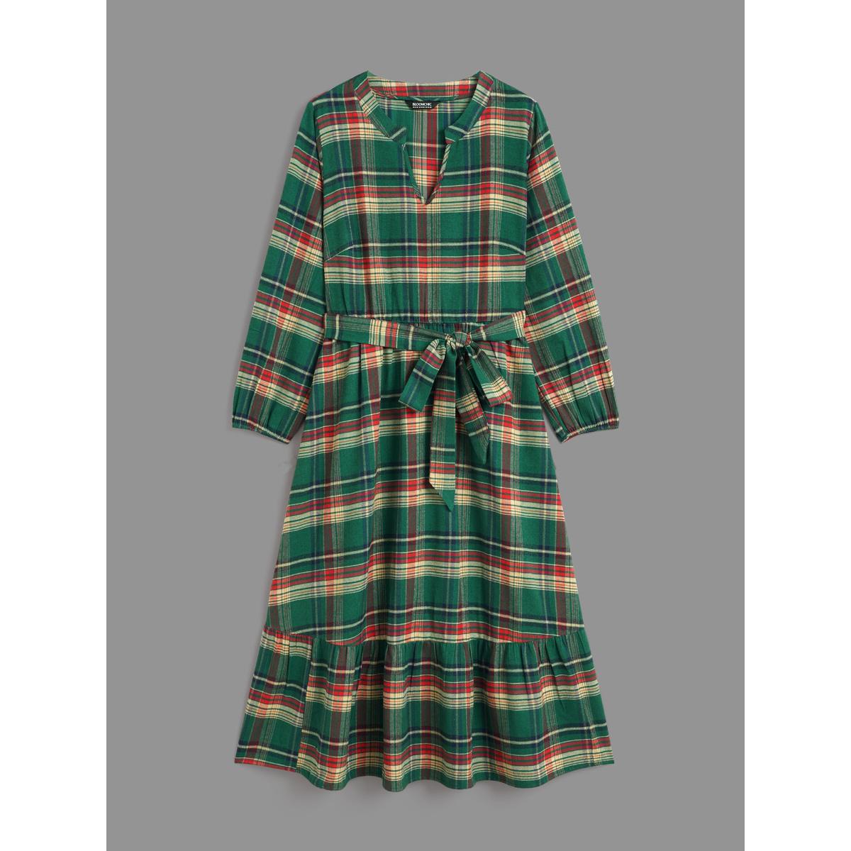 Plus Size Festive Notched Collar Plaid Dress Truegreen Women Leisure Belted Flat collar with V-notch Long Sleeve Curvy BloomChic 22-24/3X Product Image