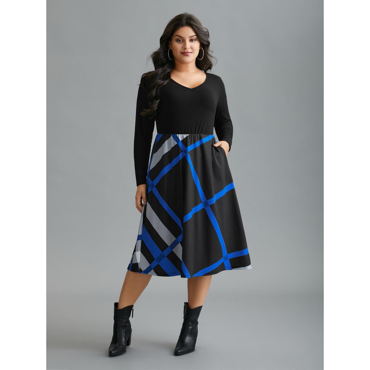 Plus Size Crew Neck Colorblock Contrast Striped Pocket Dress Black Women Casual Patchwork Knit Dresses Bloomchic 28/5X Product Image