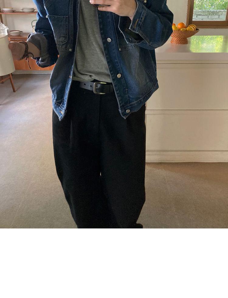 Short Necklace Product Image