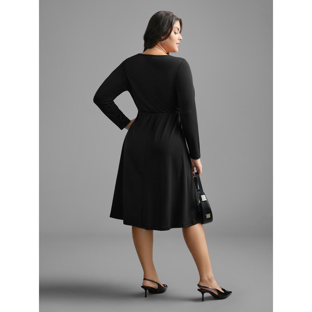 Plus Size Round Neck Elastic Waist Pleated Dress Black Women At the Office Pleated Round Neck Long Sleeve Curvy BloomChic 12/L Product Image