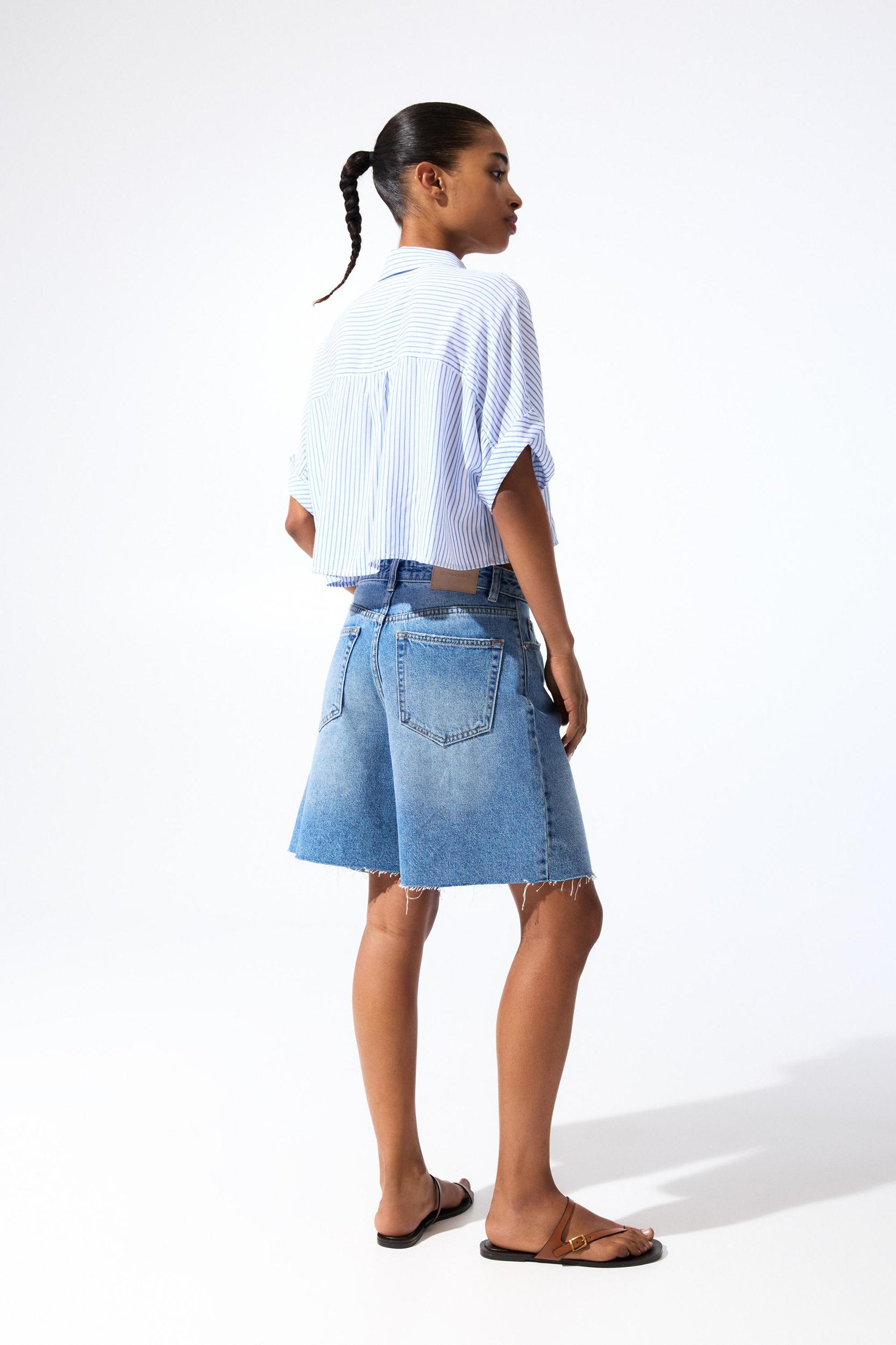 Striped cropped shirt Product Image