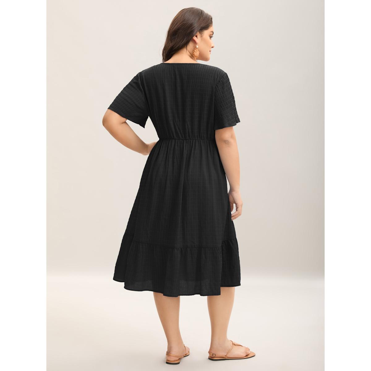 Plus Size Lace Textured Pockets Tiered Midi Dress Black Women V-neck Short sleeve Curvy BloomChic 12/L Product Image