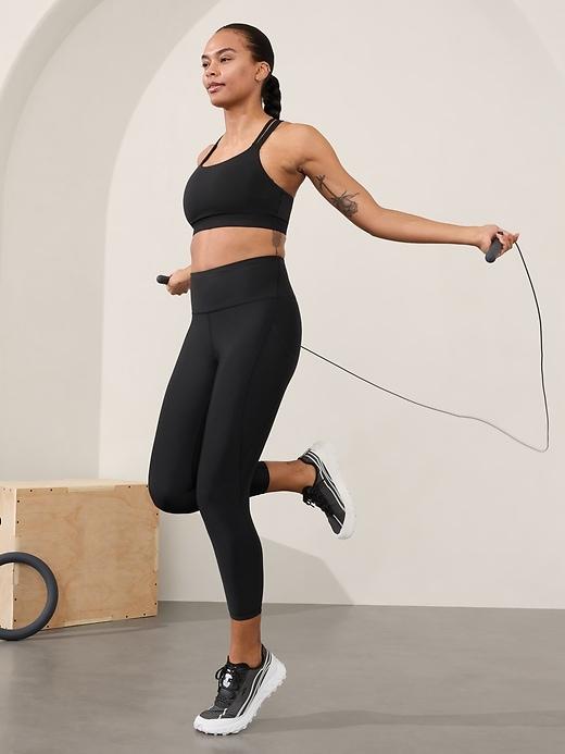 Train Free Sports Bra D-DD Product Image