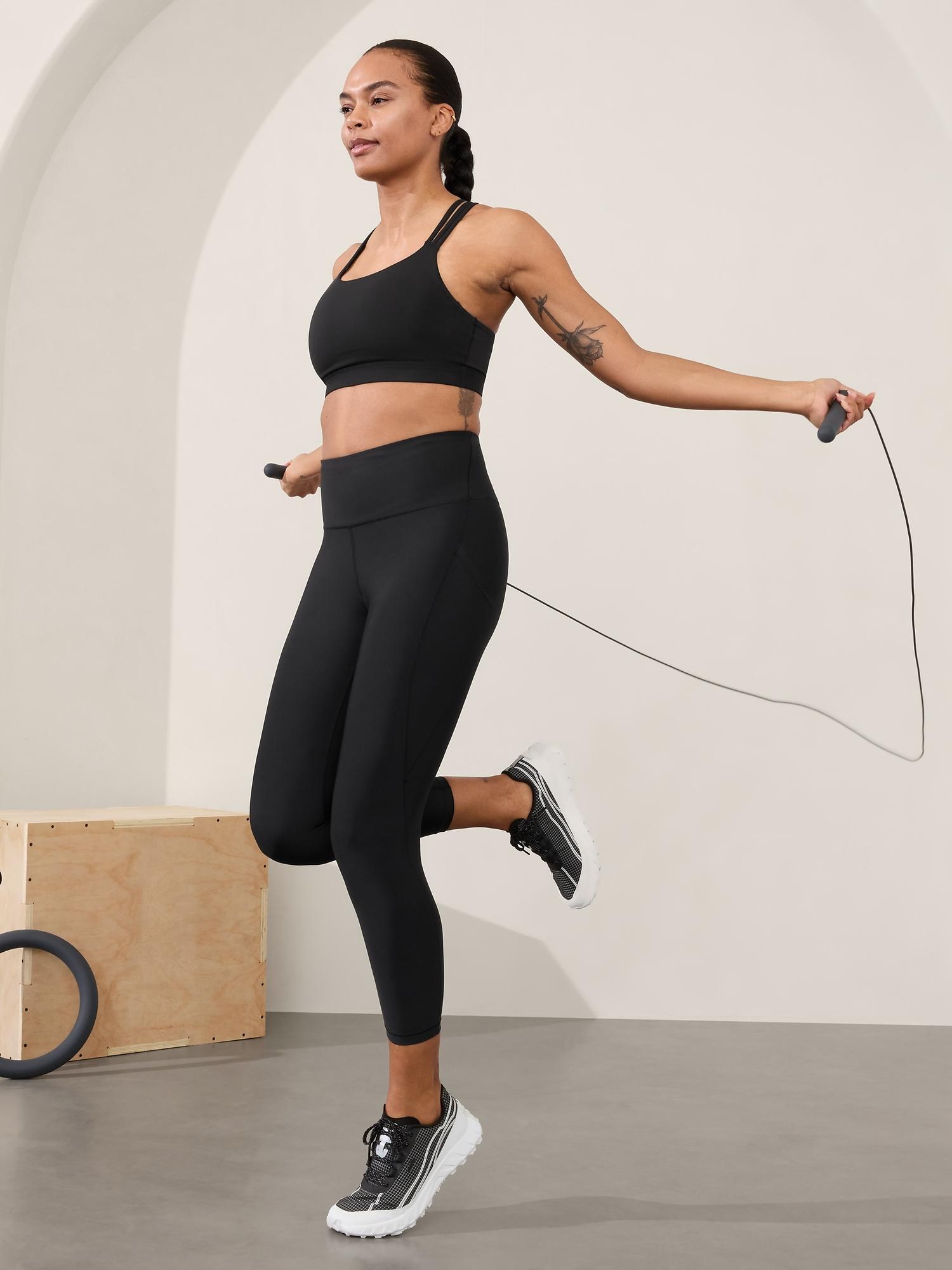 Train Free Sports Bra D-DD Product Image