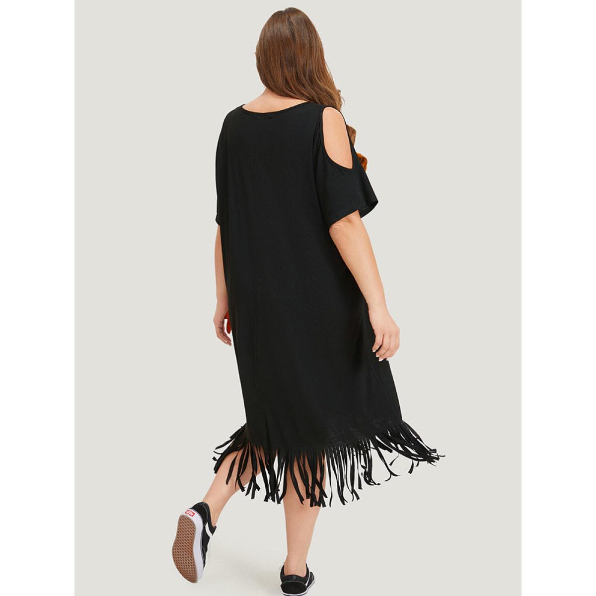 Plus Size Supersoft Essentials Tropical Print Pocket Cold Shoulder Tassel Trim Dress Black Women Casual Tassels Curvy Midi Dress BloomChic 28/5X Product Image