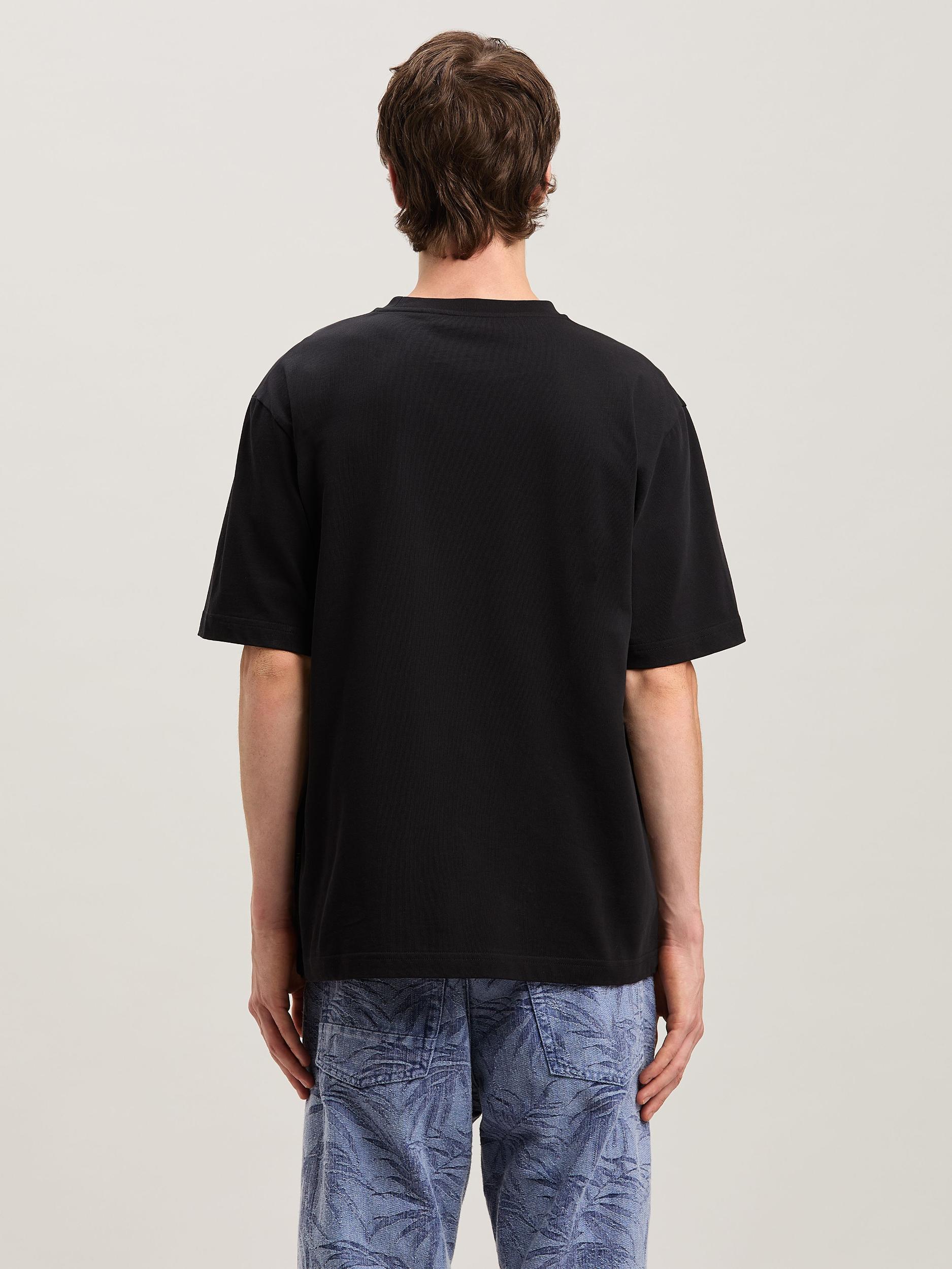COLLEGE PALM SLIM TEE BLACK - VINTAGE BL Product Image