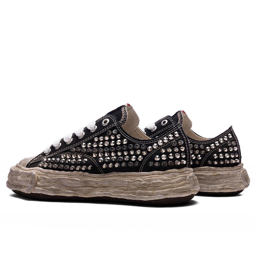 Peterson 23 Studded Low OG Sole - Black Male Product Image
