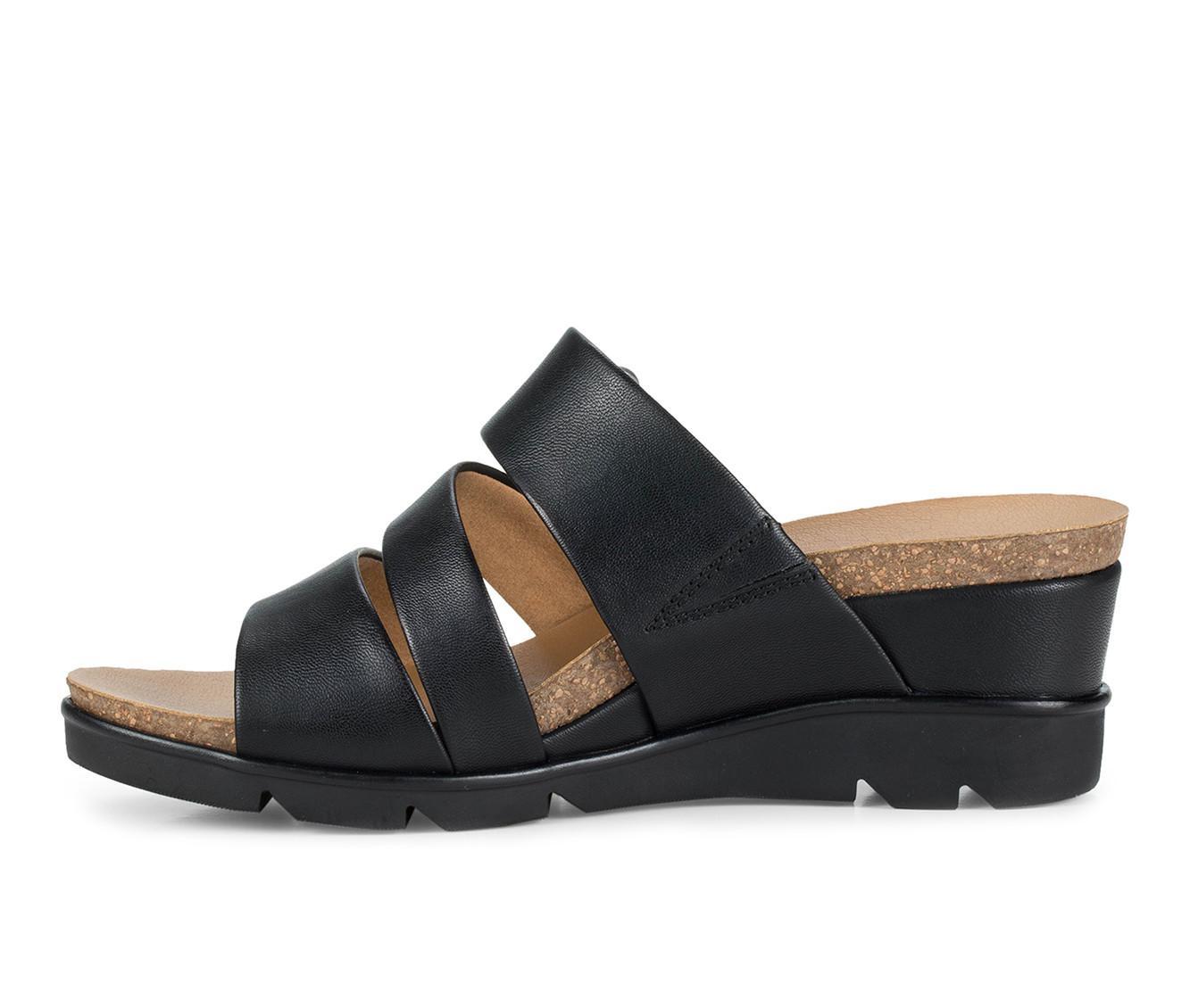 Women's Baretraps Michi Wedges Product Image