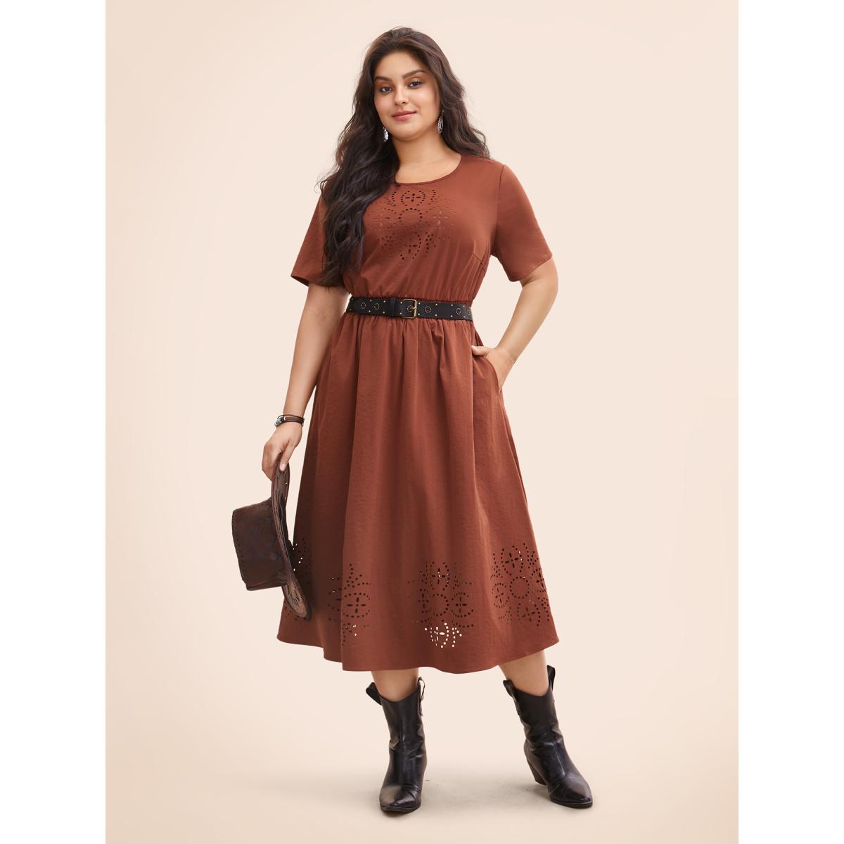 Plus Size Floral Burnout Stretchy Waist Midi Dress Rust Women Resort Cut-Out Round Neck Short sleeve Curvy BloomChic 26/4X Product Image