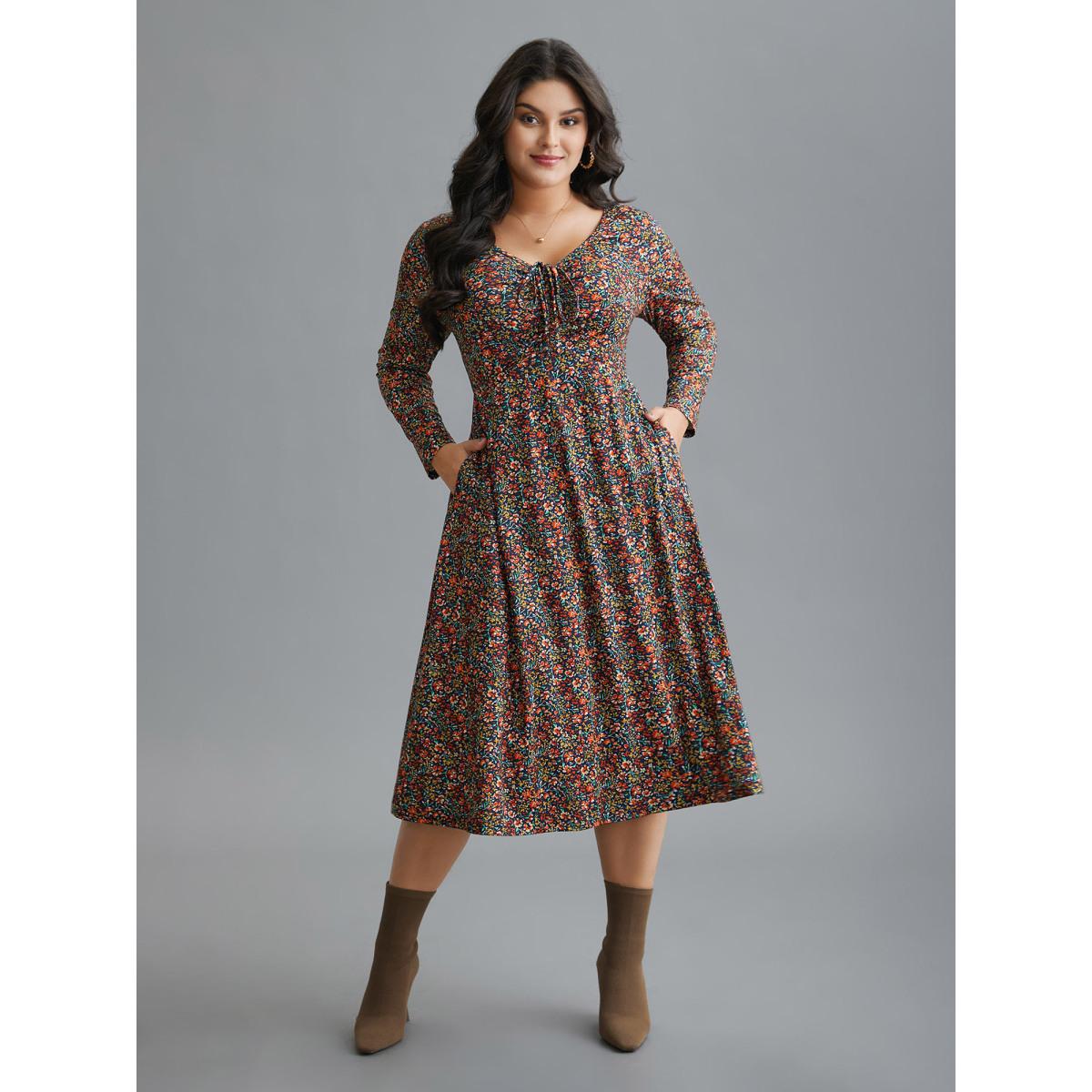 Plus Size Ditsy Floral Drawstring Midi Dress DarkBlue Women Casual Drawstring Knit Dresses Bloomchic 26/4X Product Image