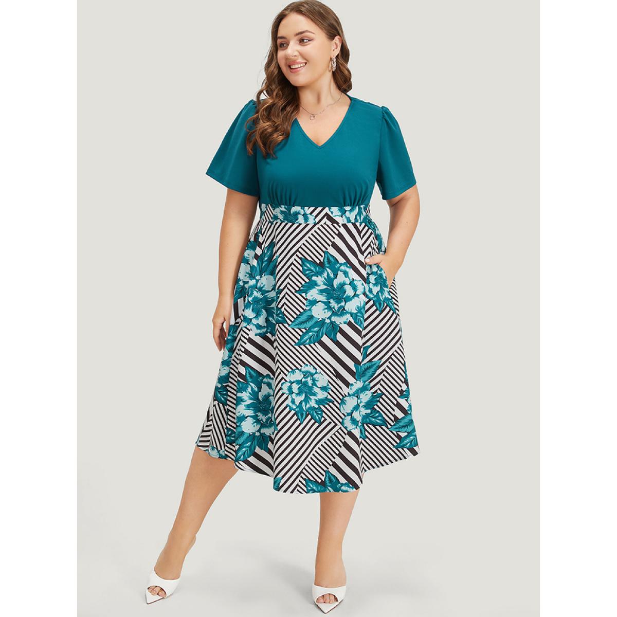 Plus Size Floral & Striped Patchwork Pocket Gathered Dress Teal Women Office Gathered V-neck Short sleeve Curvy Midi Dress BloomChic 14-16/1X Product Image