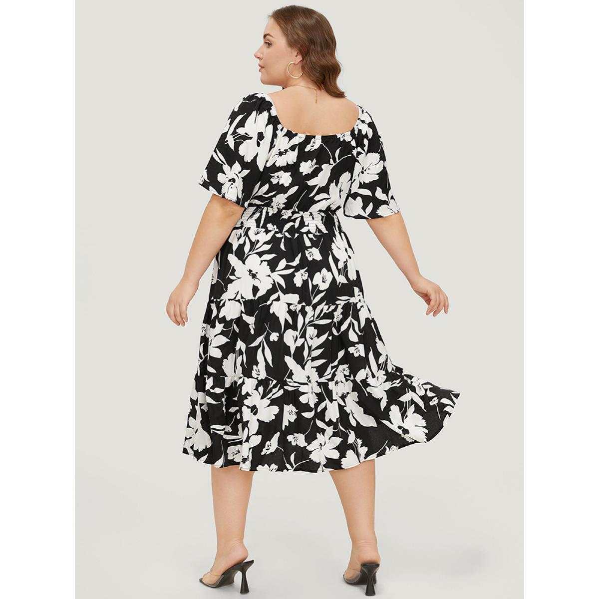 Plus Size Floral Ruffle Pocket V Neck Shirred Dress BlackFlower Women Elegant Shirred V-neck Short sleeve Curvy Midi Dress BloomChic 26/4X Product Image