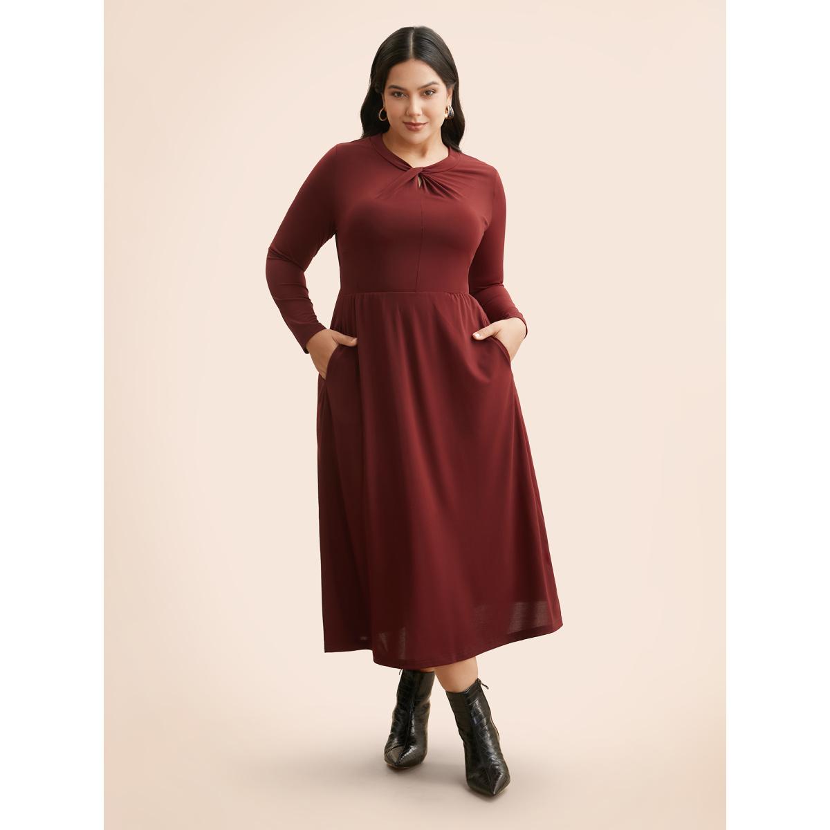 Plus Size Plain Twist Neck Midi Dress Burgundy Women At the Office Twist Asymmetrical Neck Long Sleeve Curvy BloomChic 28/5X Product Image