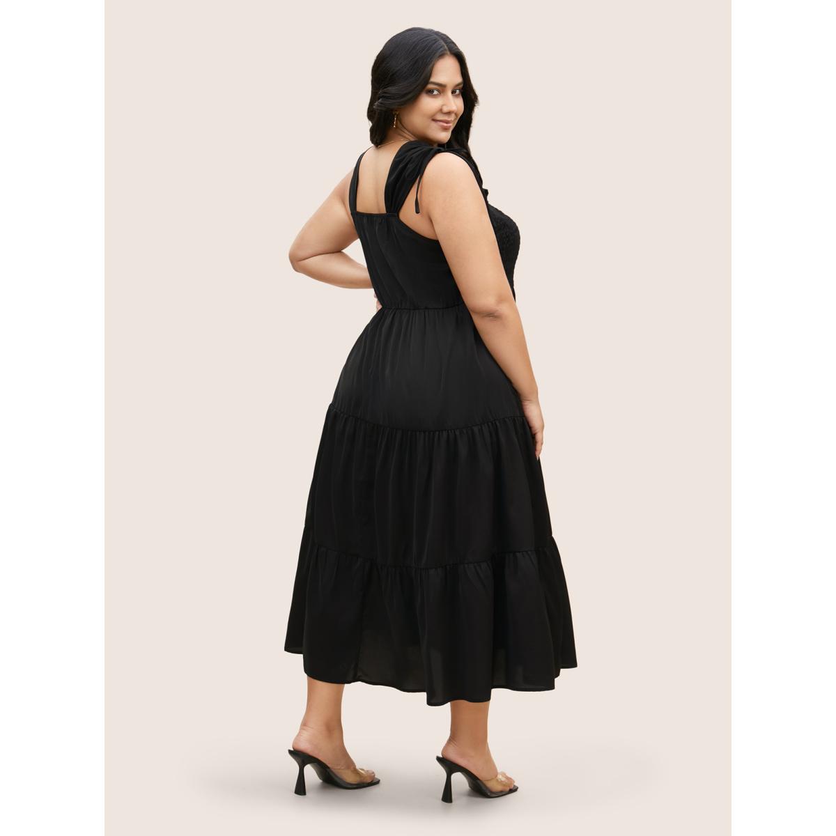 Plus Size Plain Shirred Drawstring Ruffle Layered Hem Dress Black Women Elegant Gathered Square Neck Sleeveless Curvy BloomChic 14-16/1X Product Image