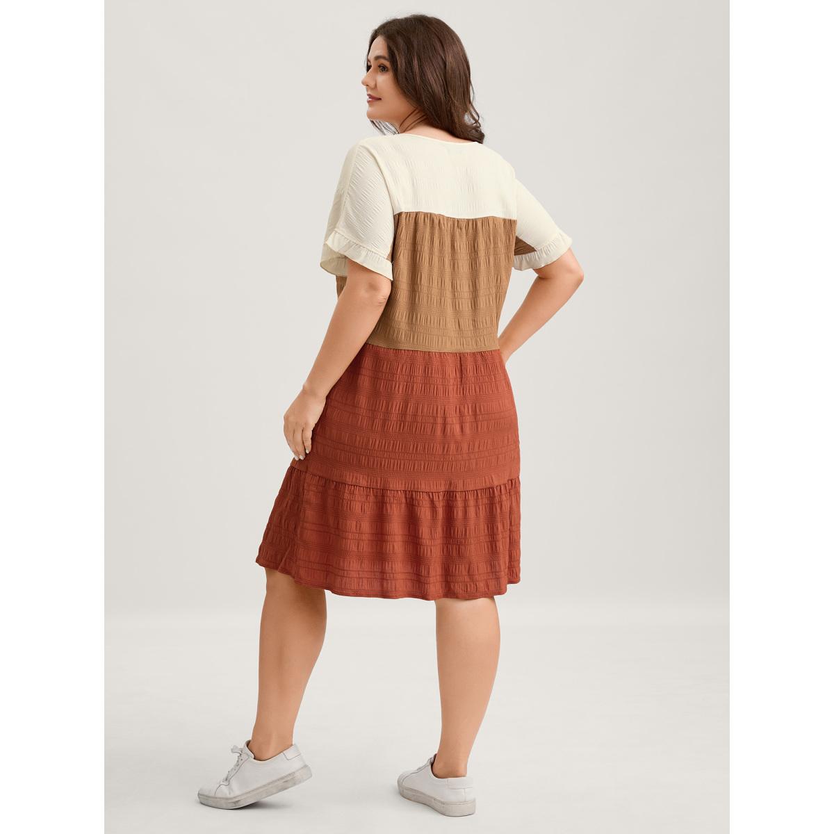Plus Size Textured Color Block Tiered Midi Dress Multicolor Women Leisure V-neck Short sleeve Curvy BloomChic 12/L Product Image