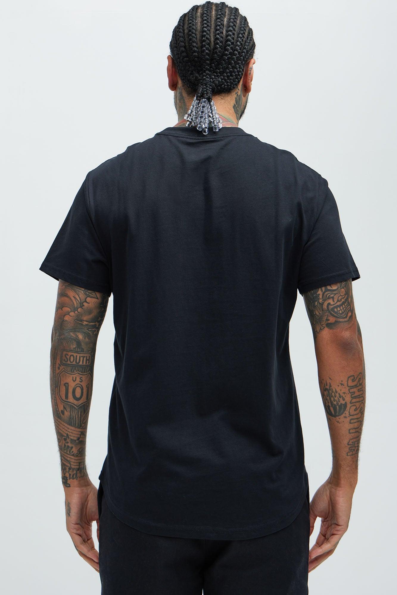 Essential Short Sleeve Scallop Crew Tee - Black Product Image