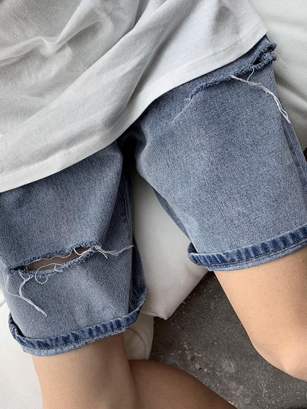 Men's Ripped Denim Shorts Product Image