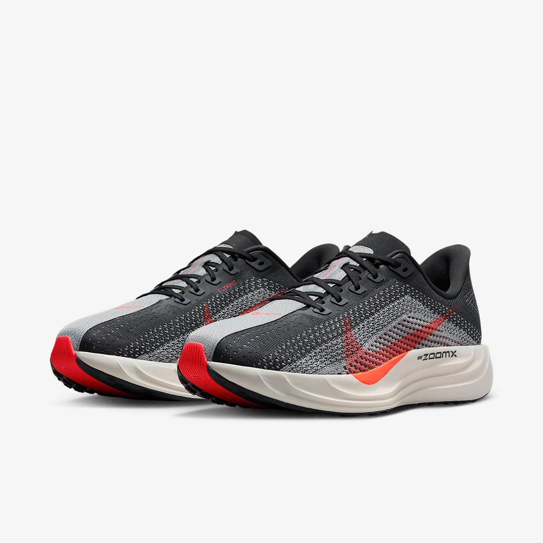 Nike Men's Pegasus Plus Road Running Shoes Product Image