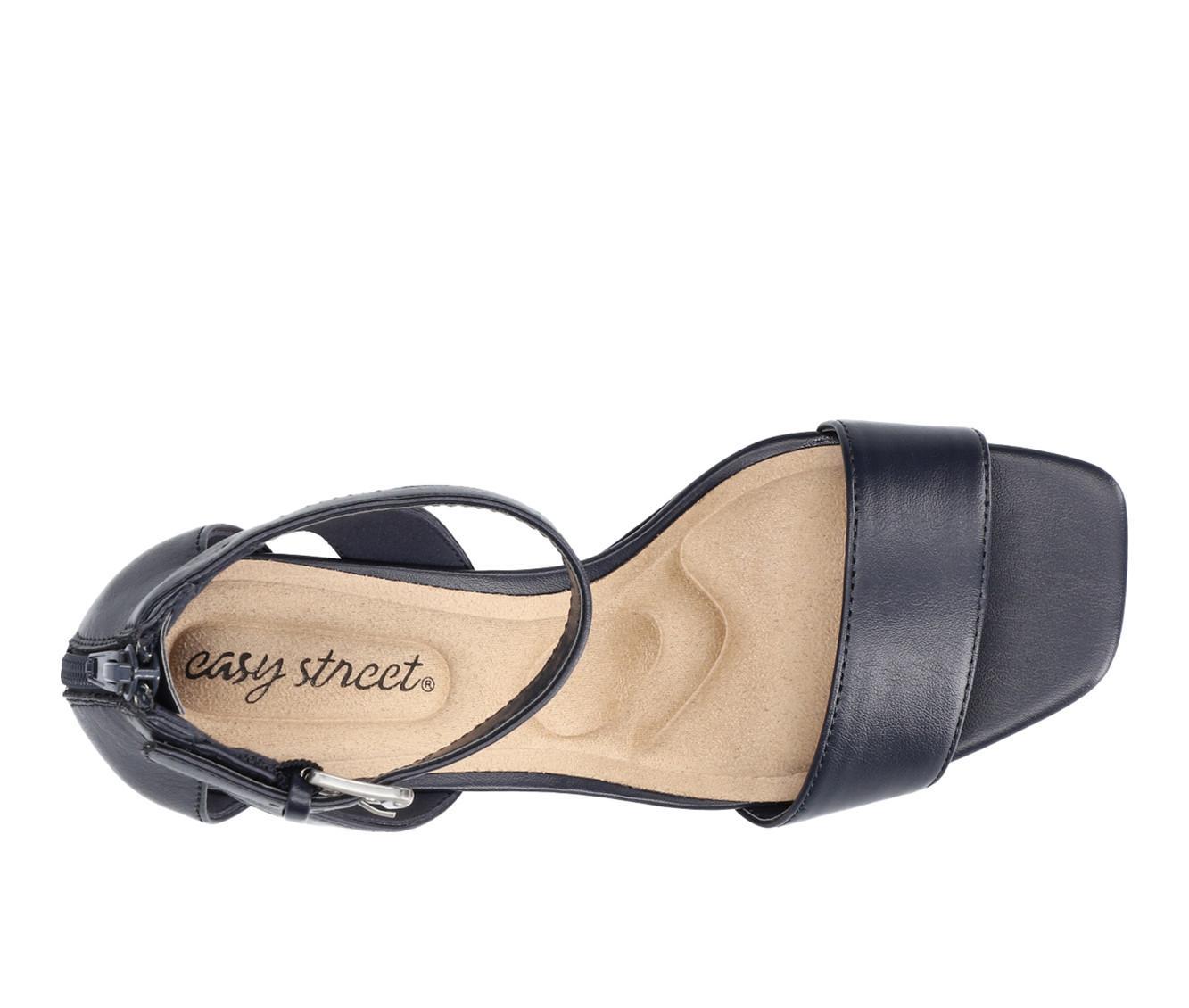 Women's Easy Street Ro Pumps Product Image