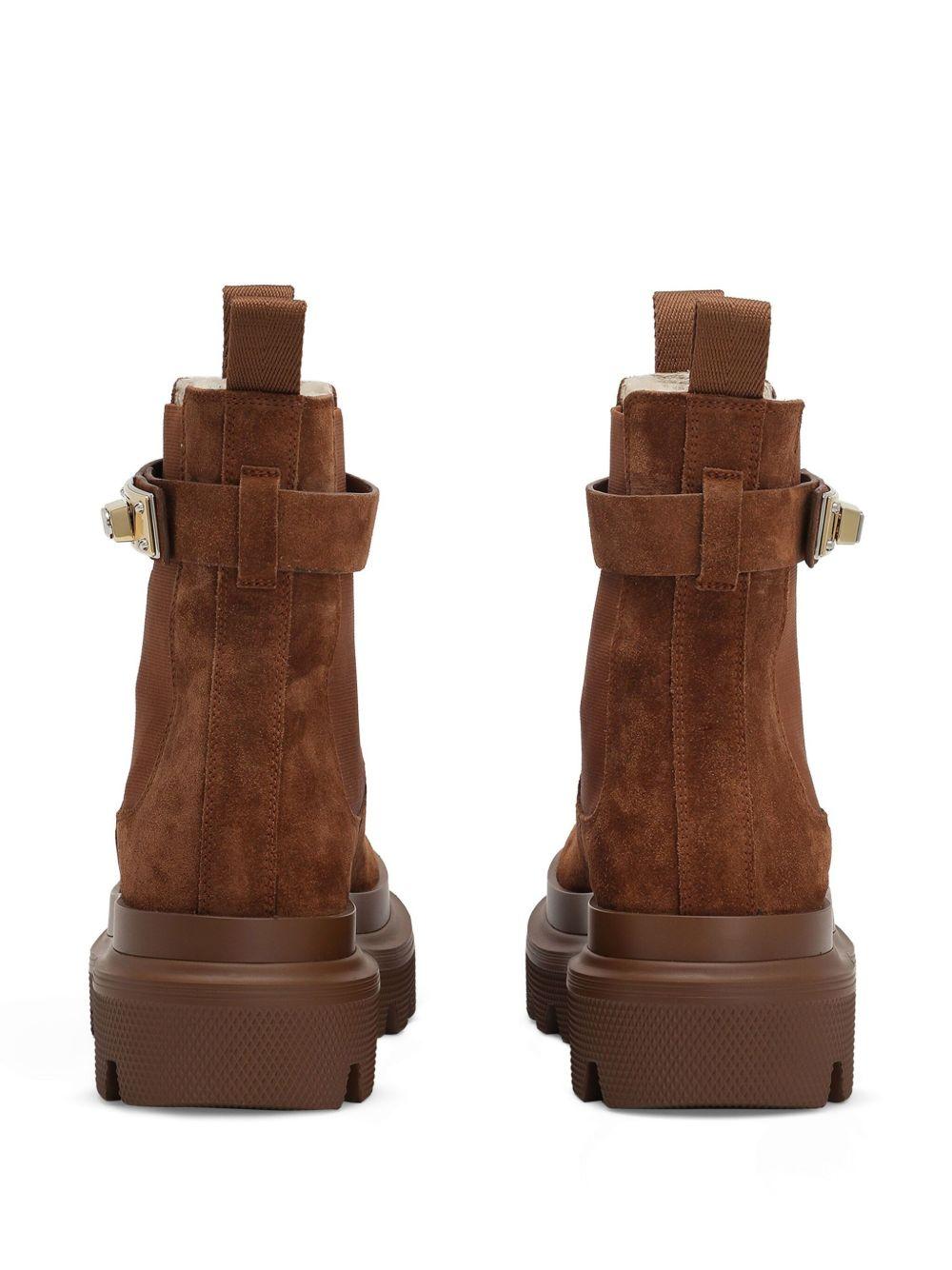 branded-strap Chelsea boots Product Image