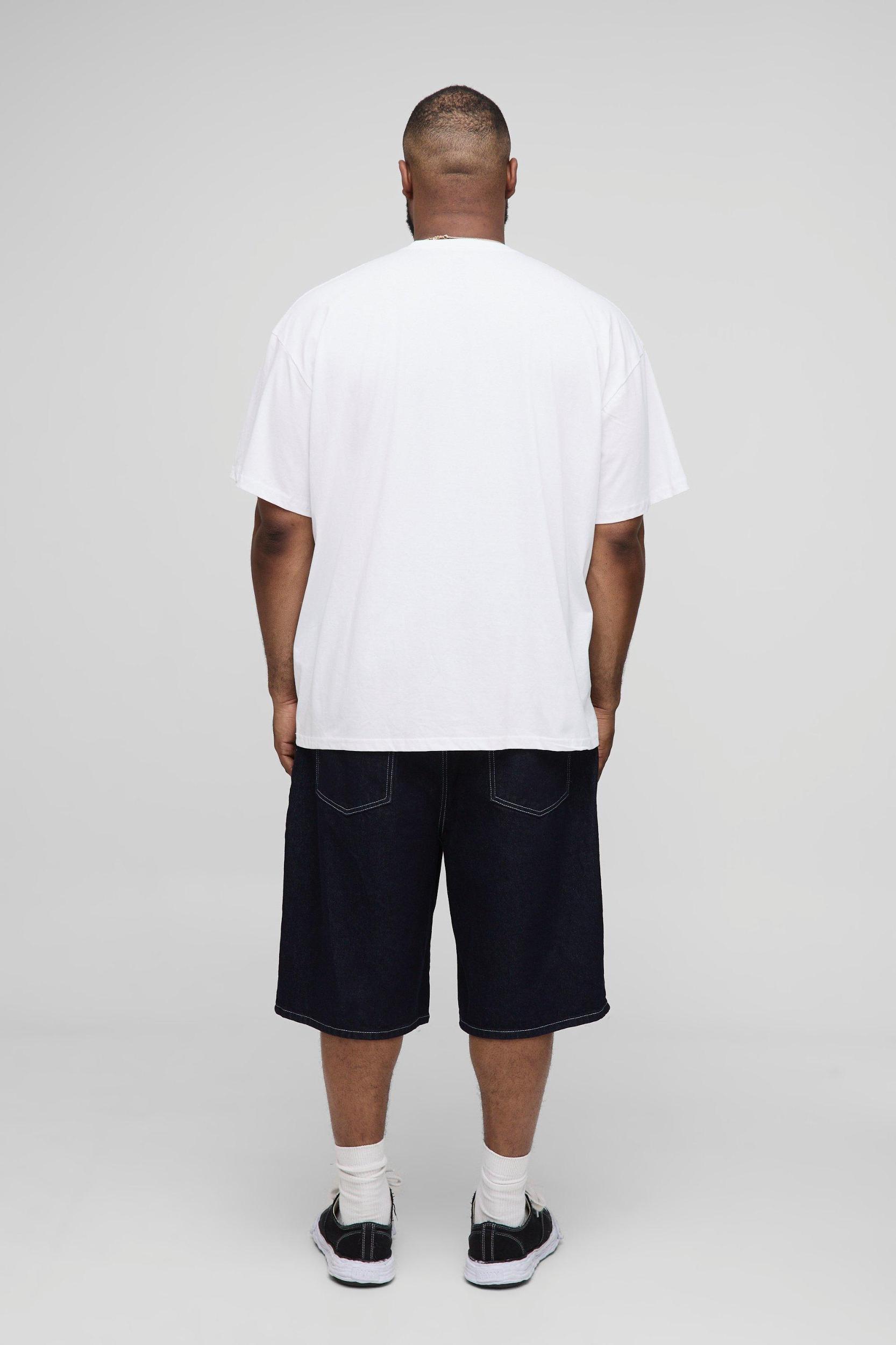 Plus Oversized No Doubt License Print T-Shirt | boohooMAN USA Product Image