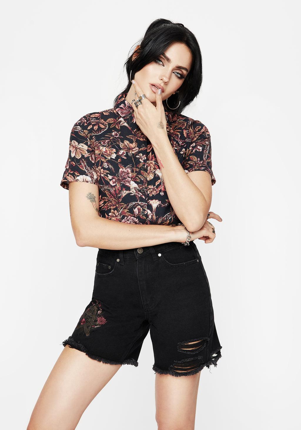 Bashe Cotton Floral Snake Print Short Sleeve Shirt Product Image