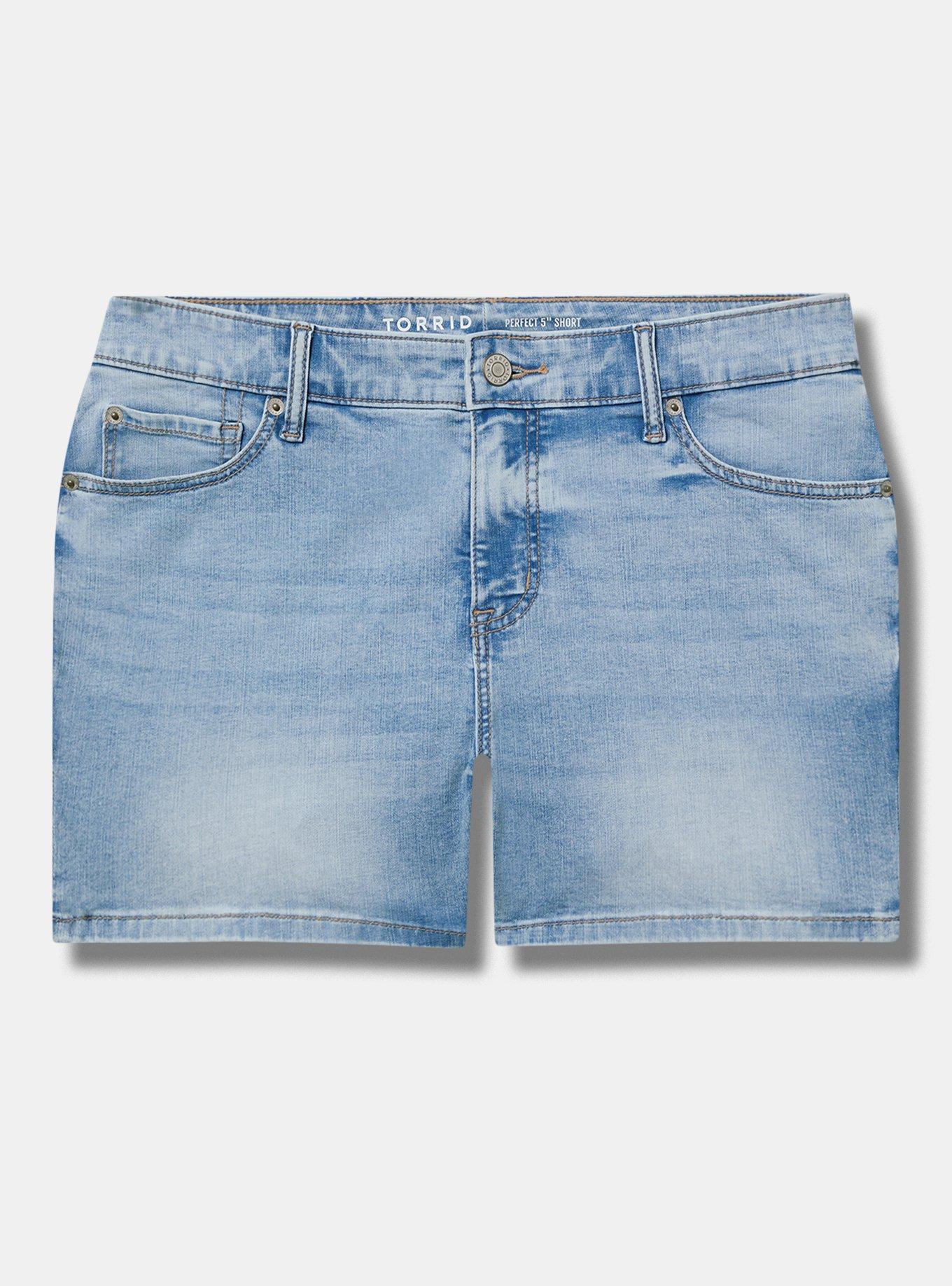 5'' Perfect Mid-Rise Short Product Image