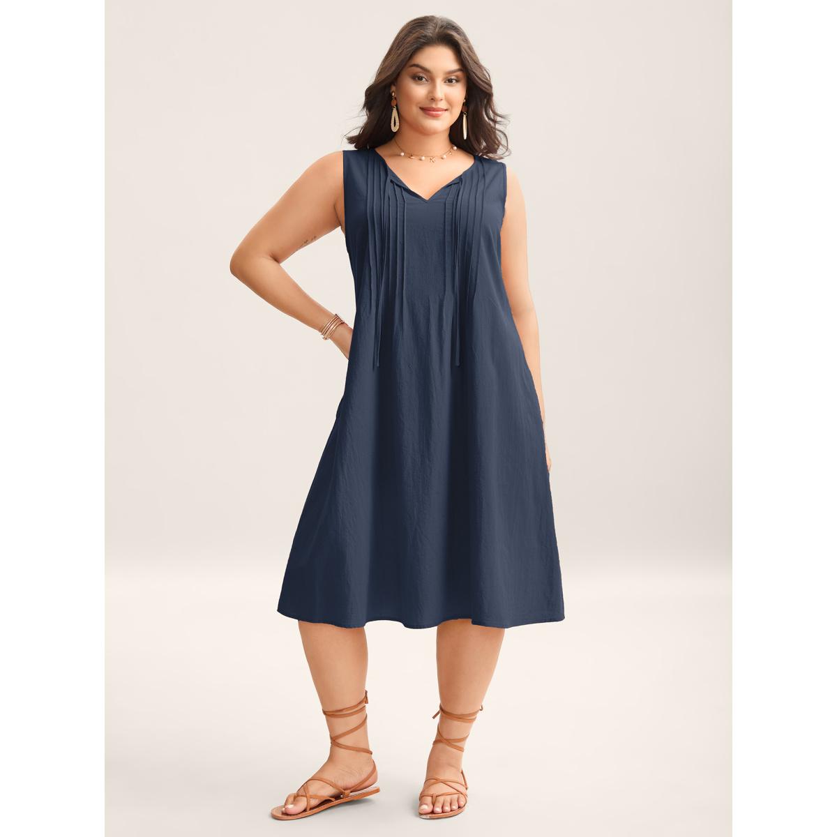 Plus Size Cotton Toothpick Pleat Plain Midi Dress DarkBlue Women Resort Notched collar Sleeveless Curvy BloomChic 18-20/2X Product Image