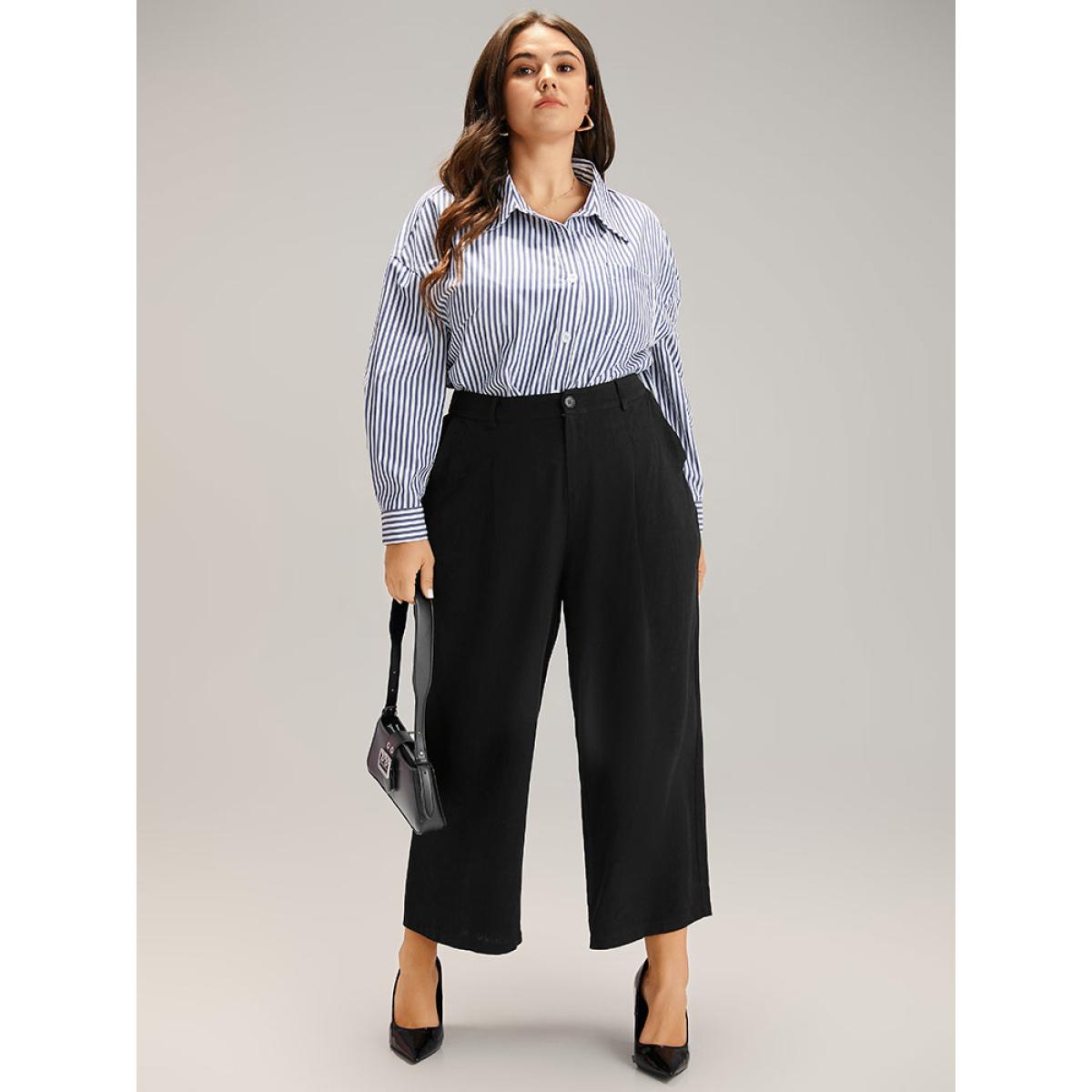 Plus Size Plain Pocket Straight Leg Pants Women Black Office Straight Leg High Rise Office Pants BloomChic 12/L Product Image
