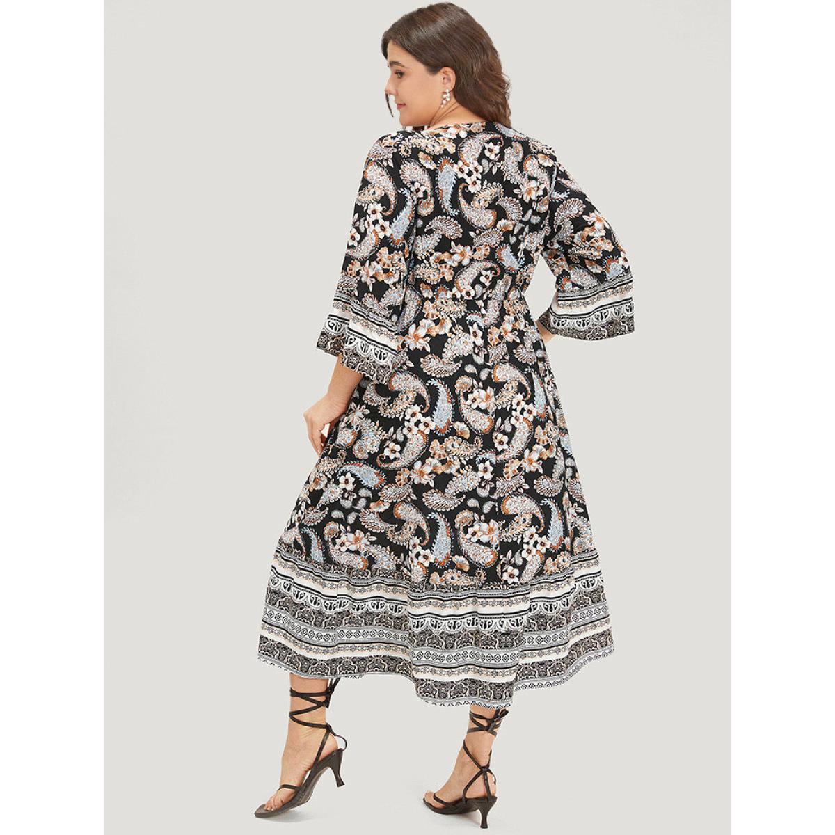 Plus Size Floral & Paisley Print Elastic Waist Button Detail Dress Black Women Vacation Printed V-neck Elbow-length sleeve Curvy Midi Dress BloomChic 28/5X Product Image