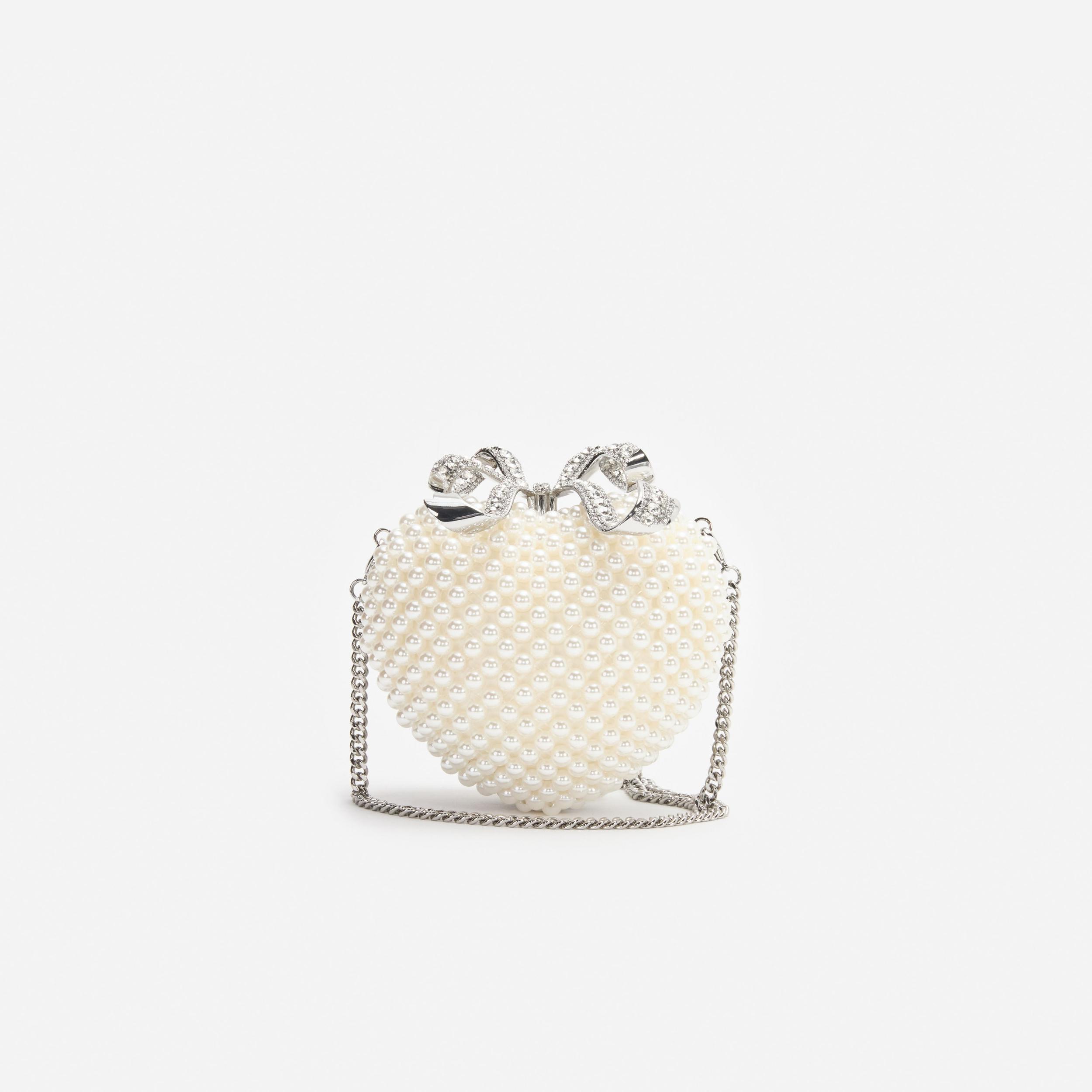 Pearl Heart Clutch Bag Product Image
