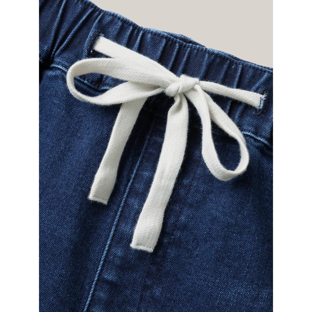 Plus Size Stretchy Waist Tie Straight-Leg Denim Shorts Women Denimindigo No stretch Casual Slanted pocket Leisure Denim Shorts BloomChic 12/L Product Image