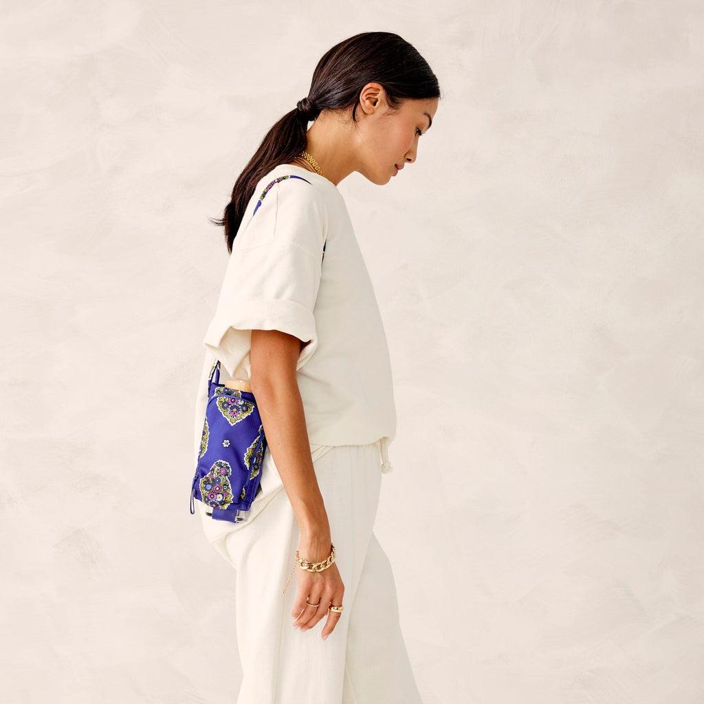 Carew Hydration Crossbody Product Image