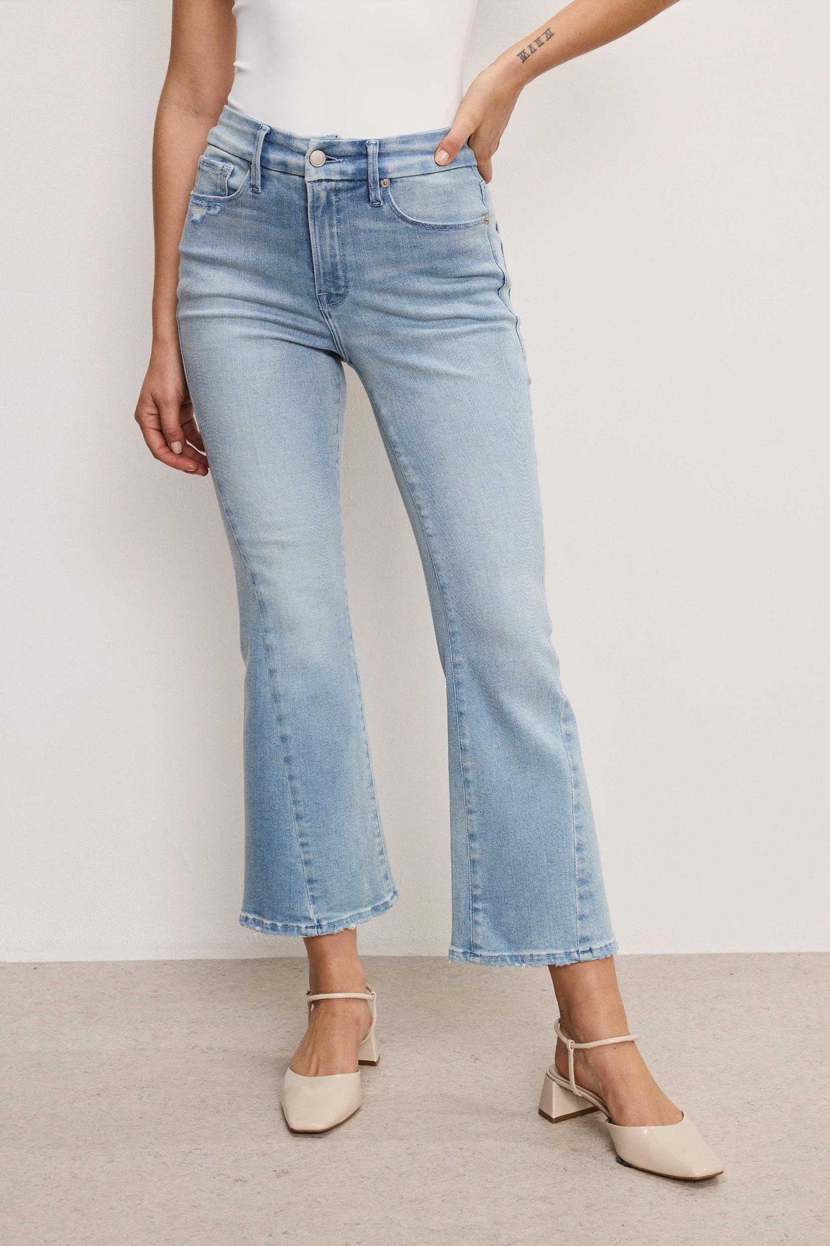 SOFT-TECH GOOD LEGS CROP MINI BOOT JEANS | INDIGO743 Product Image