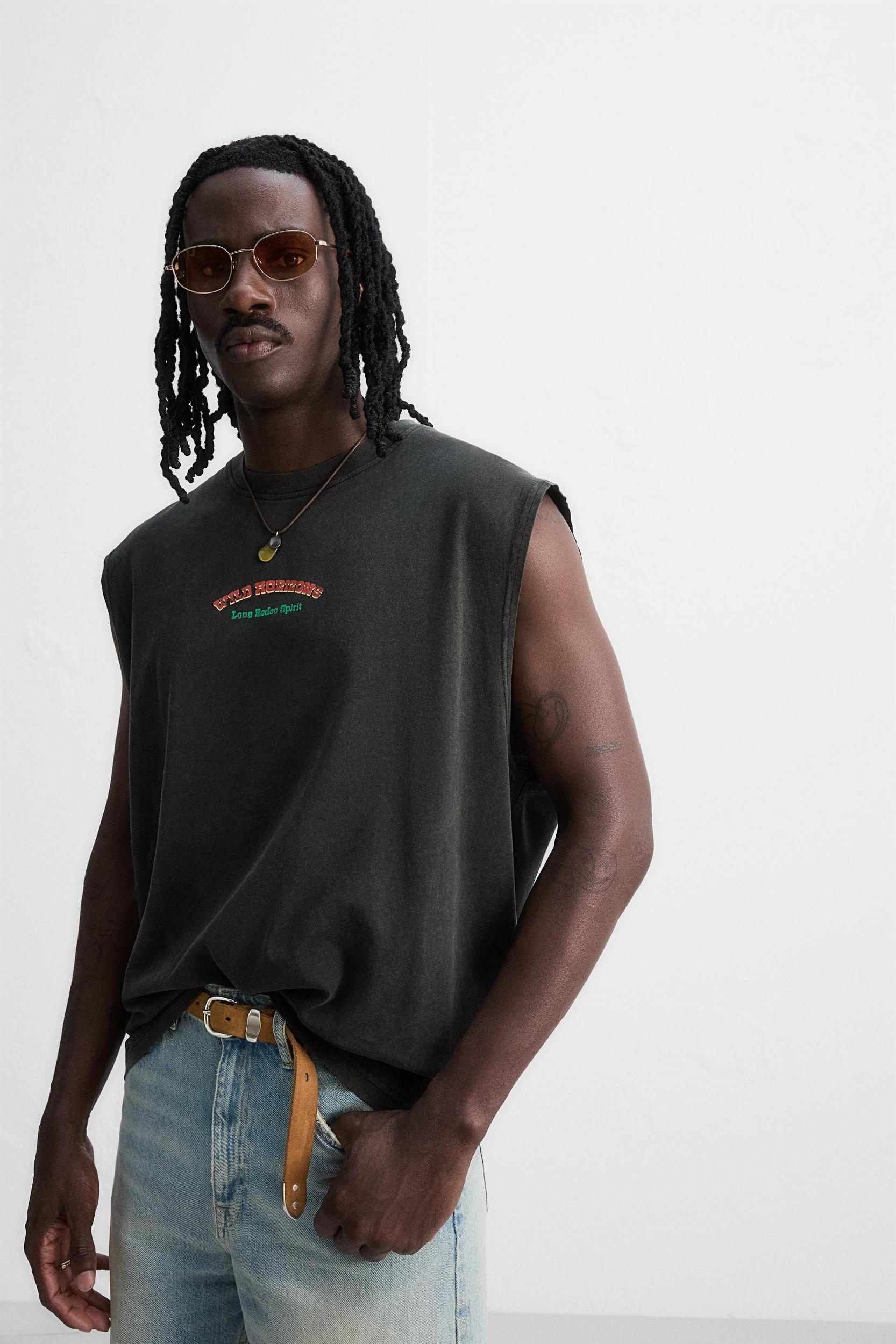 WASHED GRAPHIC TANK TOP Product Image