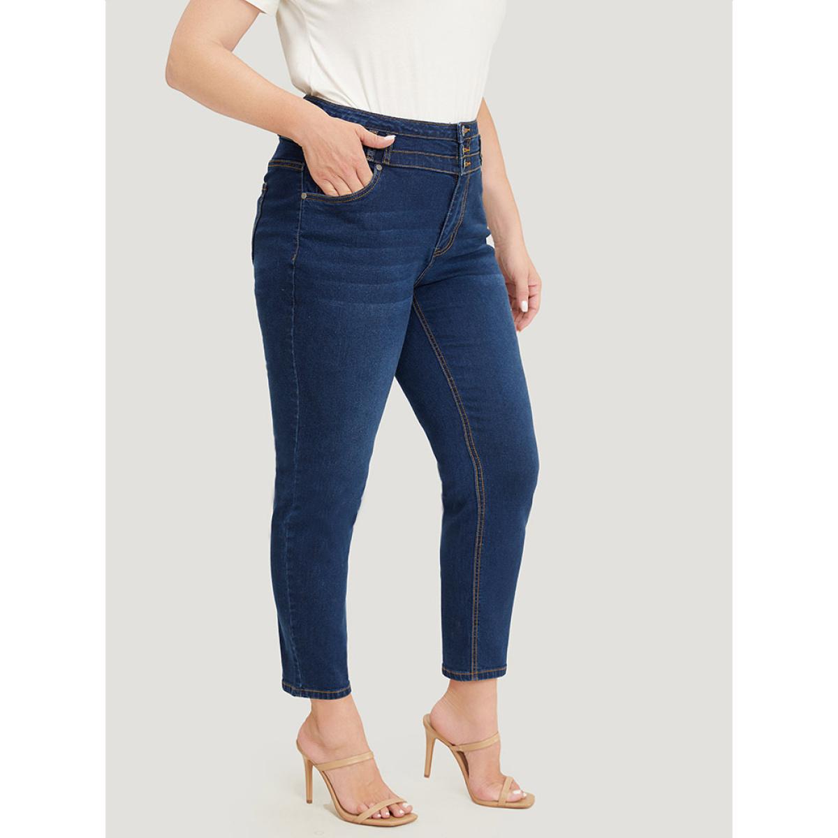 Levi's® Boys' Box Tab Graphic Logo Jogger Pants - Red 4 Product Image