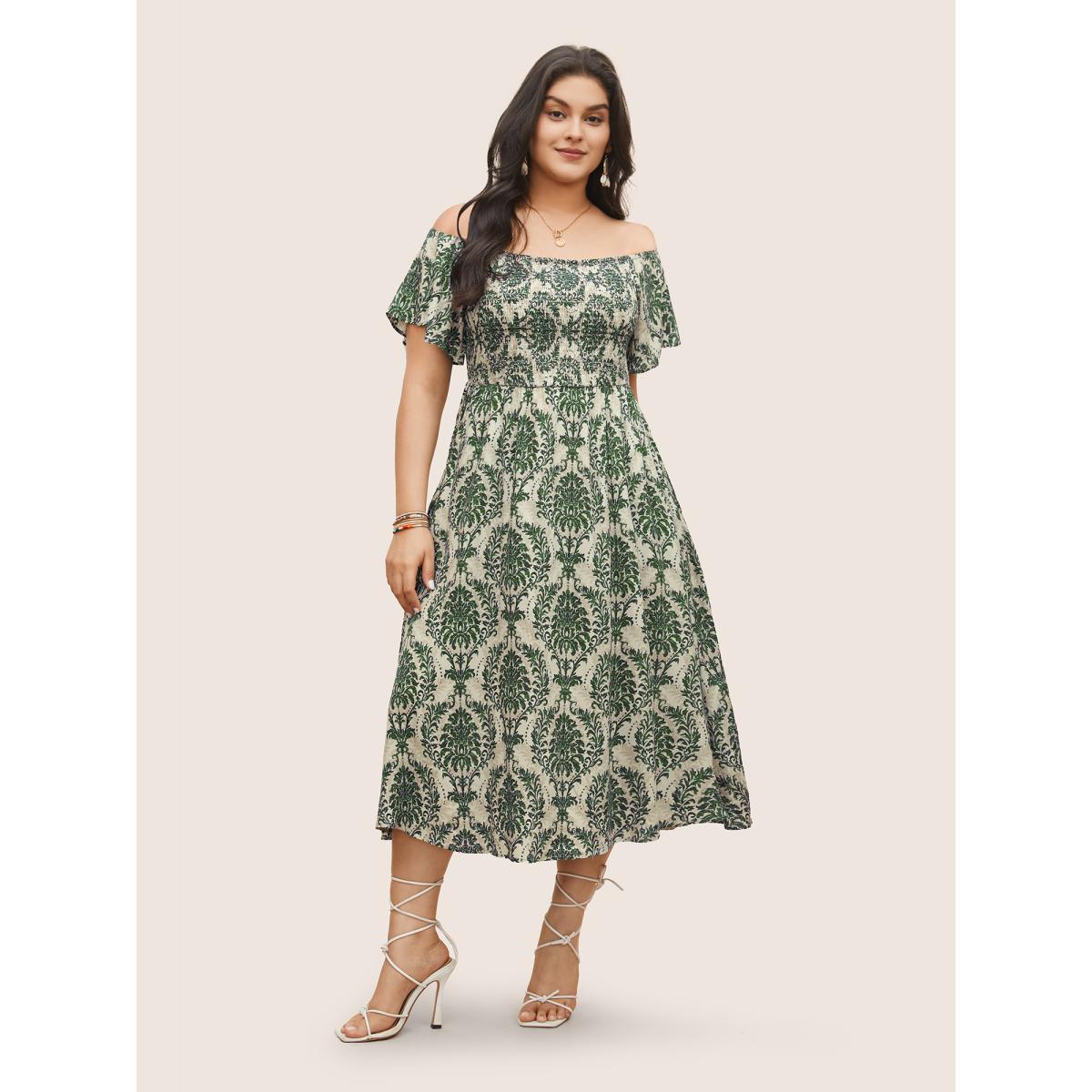 Plus Size Bandana Print Shirred Off Shoulder Dress Moss Women Resort Non One-shoulder neck Short sleeve Curvy Midi Dress BloomChic 12/L Product Image